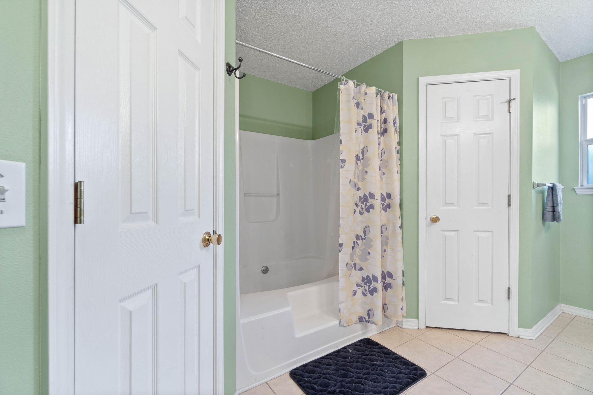 NORTHVIEW ESTATES - Residential