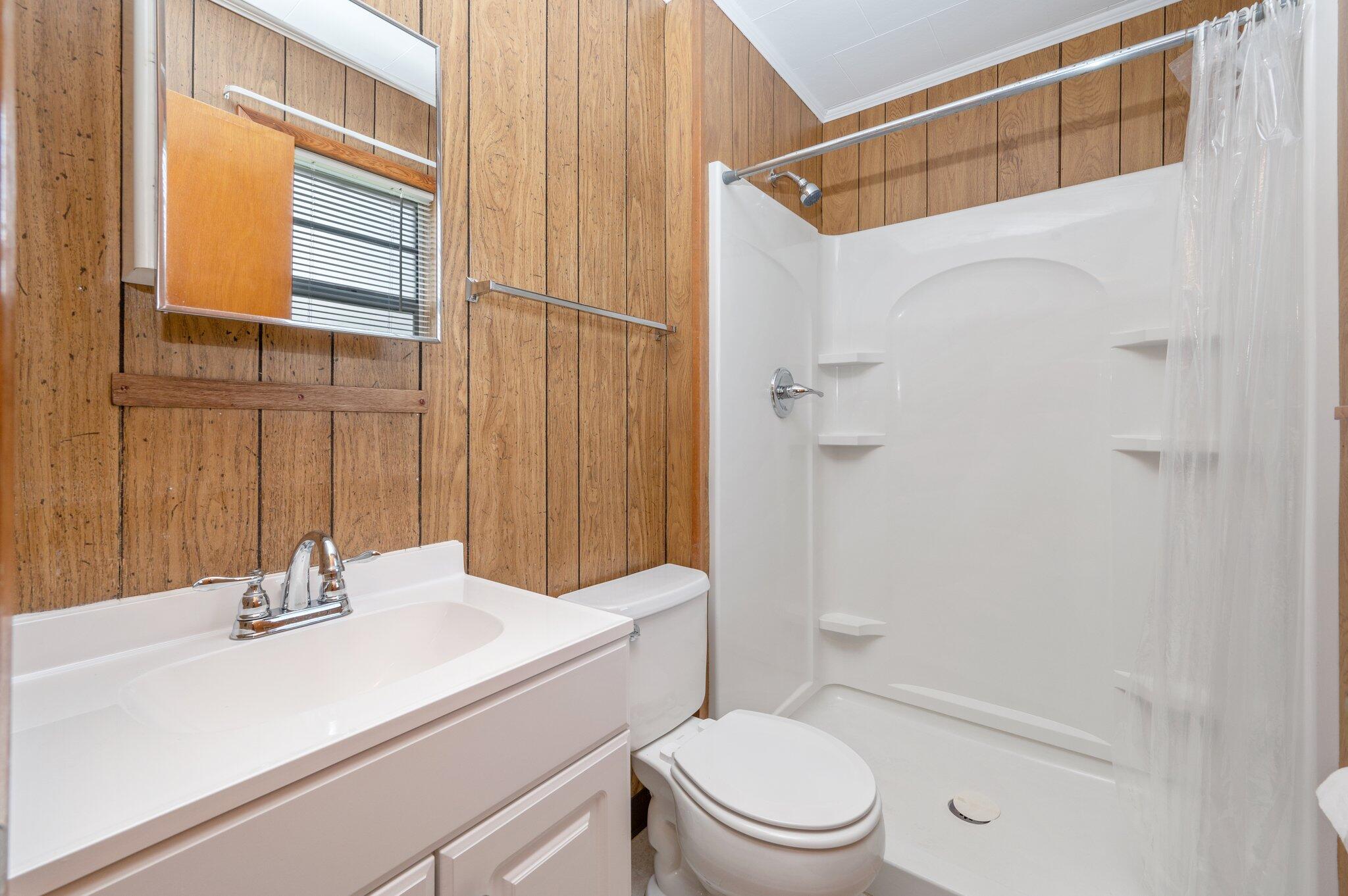 METES & BOUNDS - Residential Lease