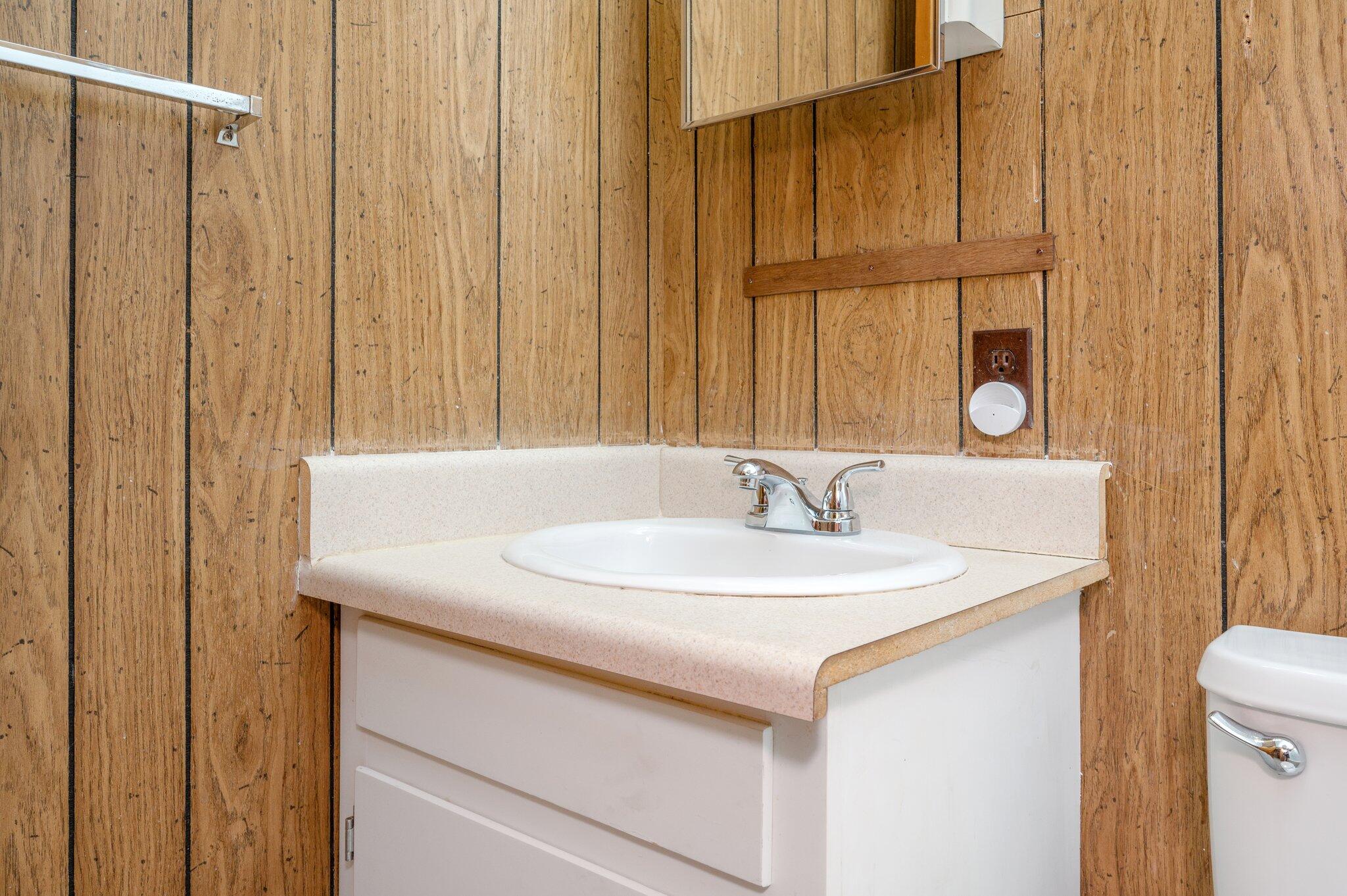 METES & BOUNDS - Residential Lease