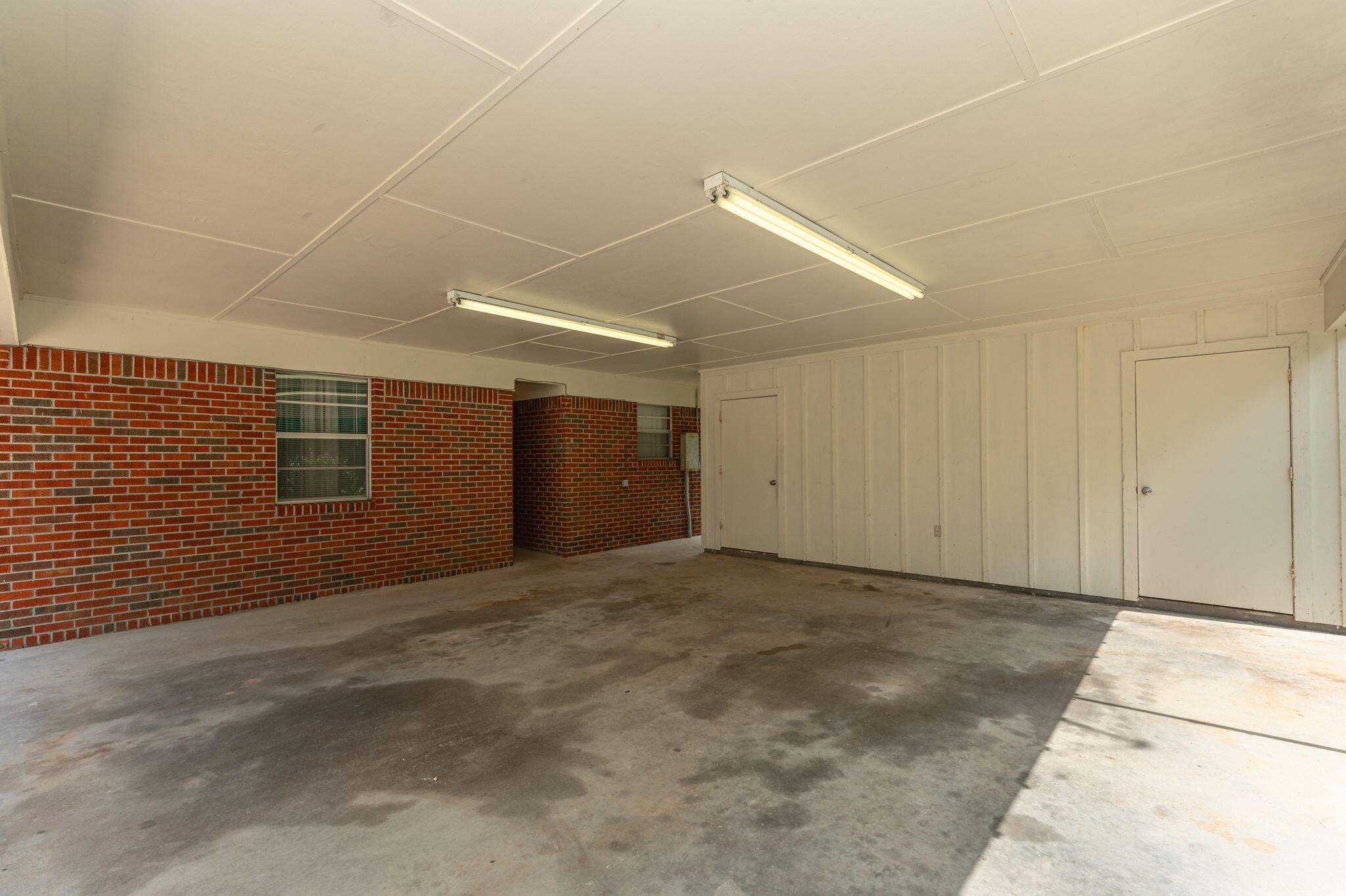 METES & BOUNDS - Residential Lease