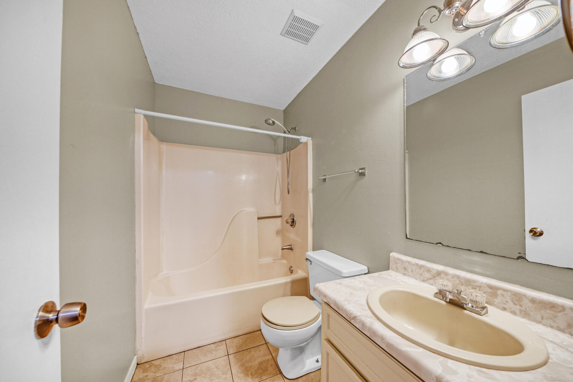 BROWNSVILLE STATION 3 - Residential
