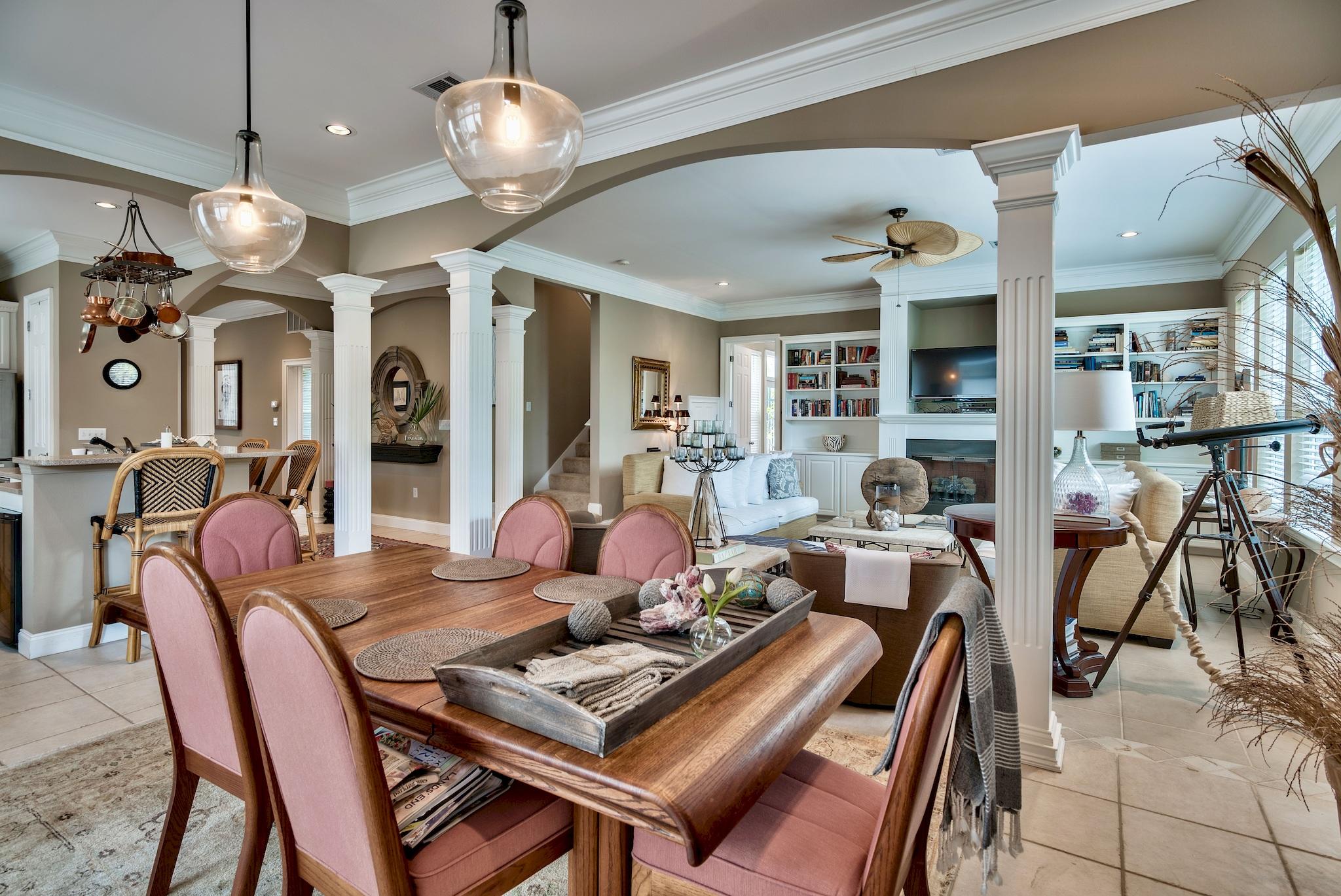 FAIRWAY VILLAS - Residential