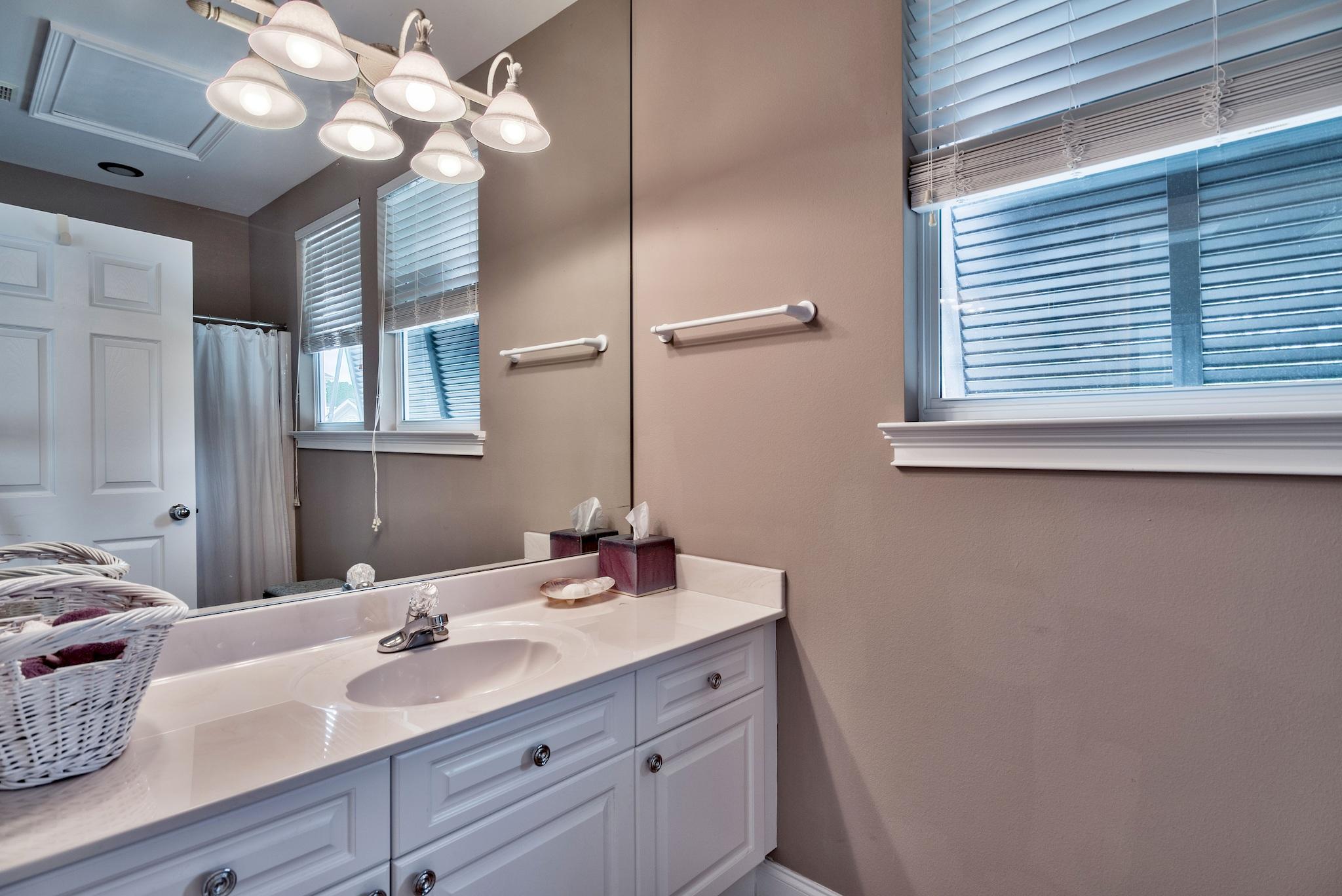 FAIRWAY VILLAS - Residential