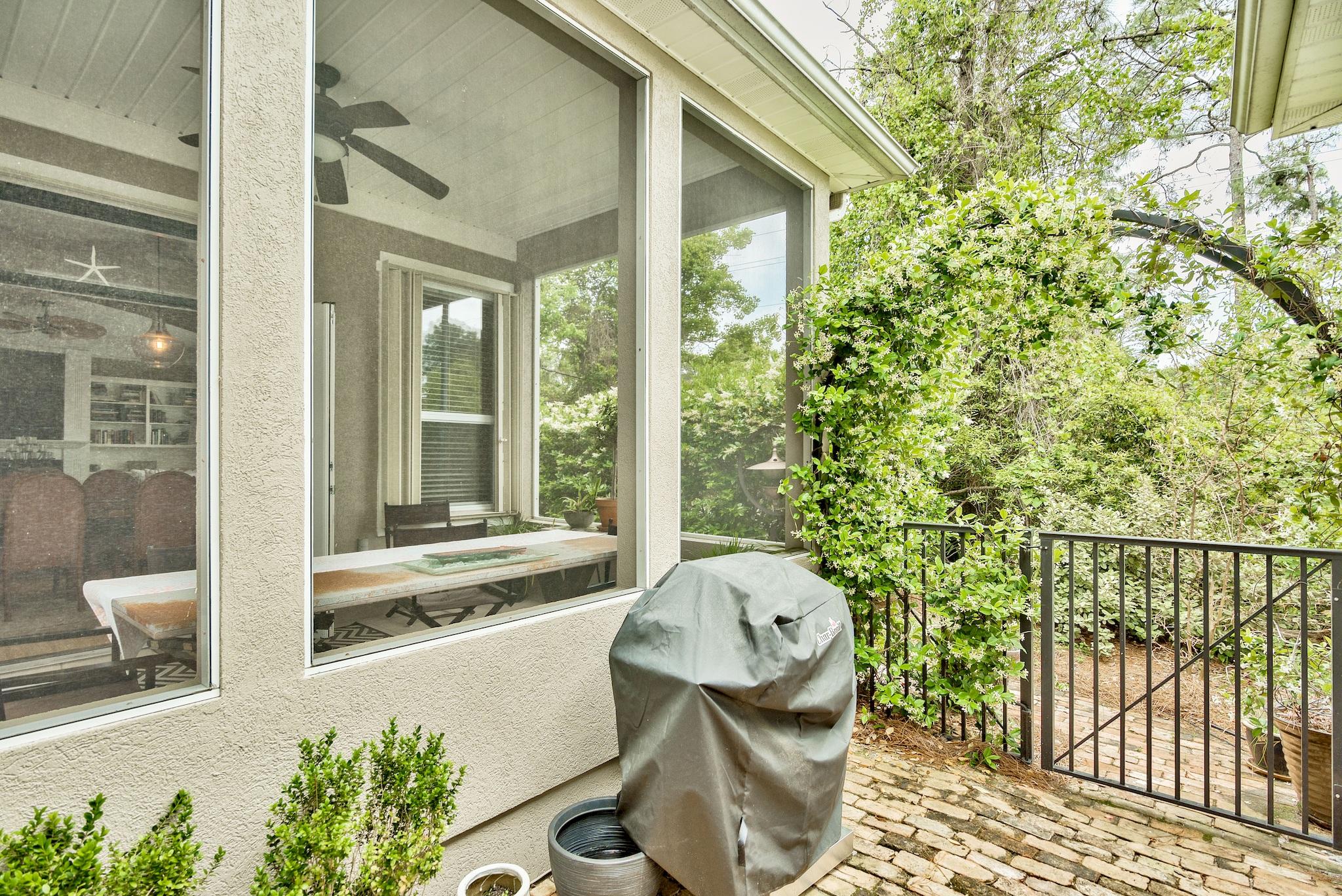 FAIRWAY VILLAS - Residential