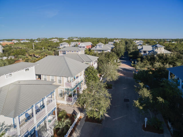 SUMMER'S EDGE - Residential