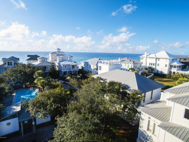 SUMMER'S EDGE - Residential