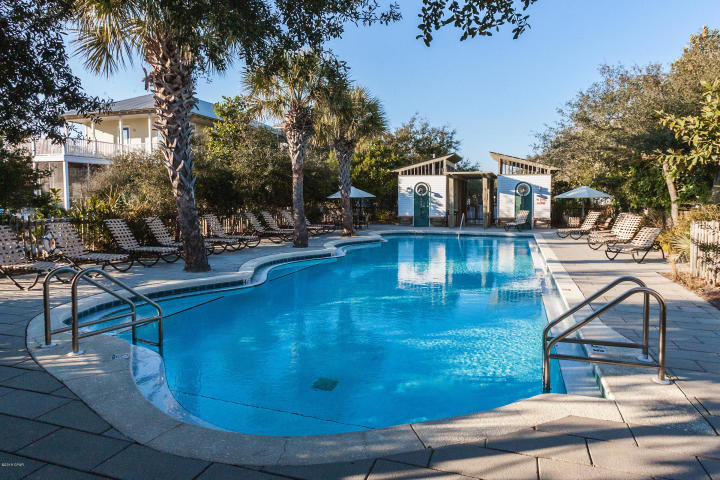 SUMMER'S EDGE - Residential