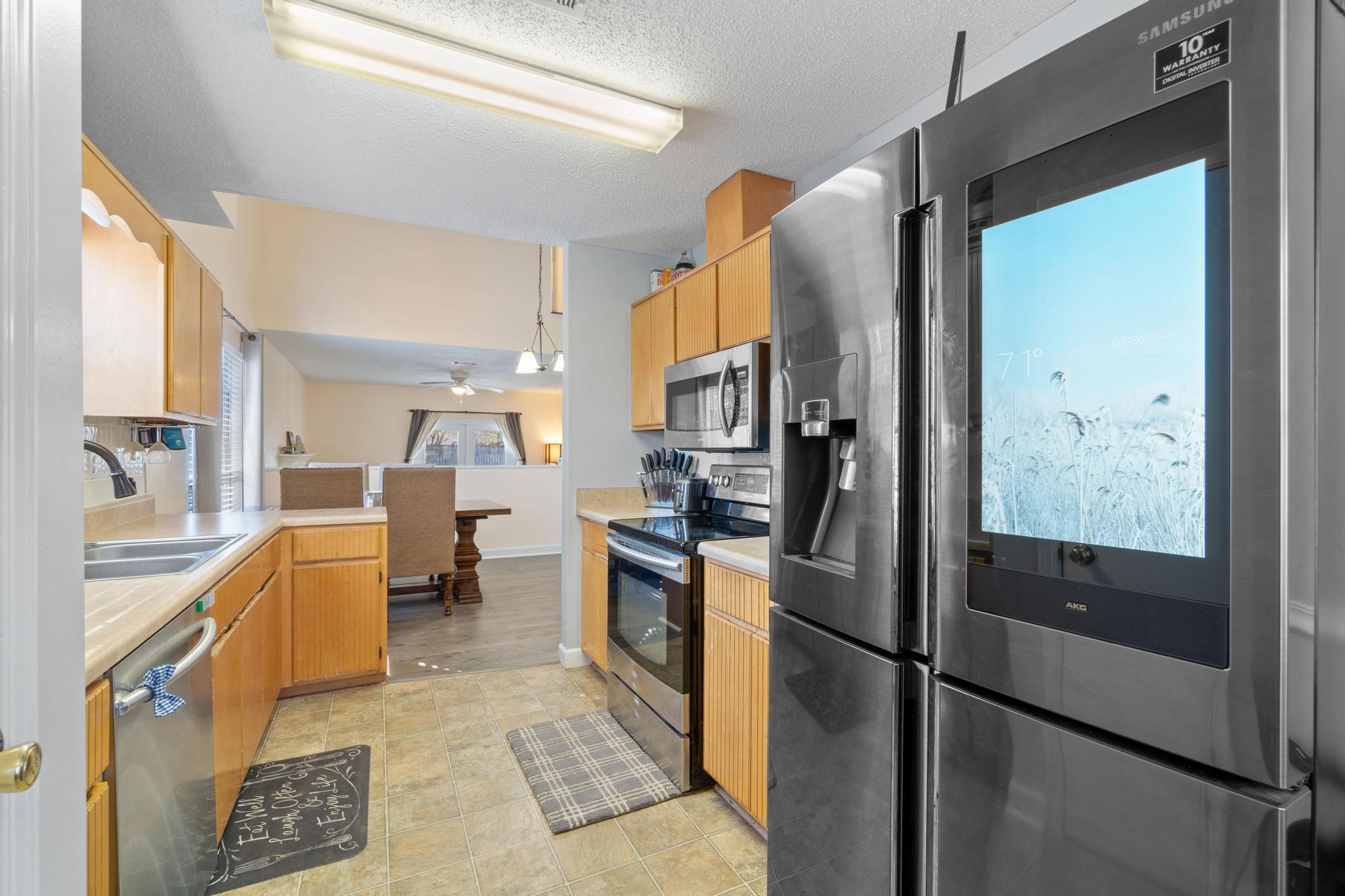 HOLLYROD PARK - Residential