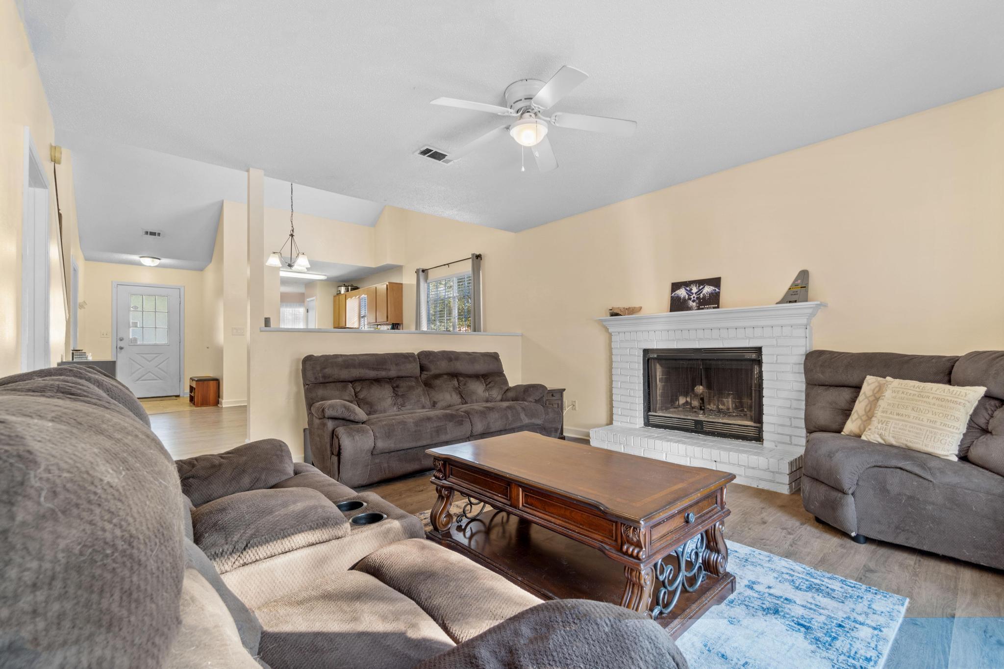 HOLLYROD PARK - Residential