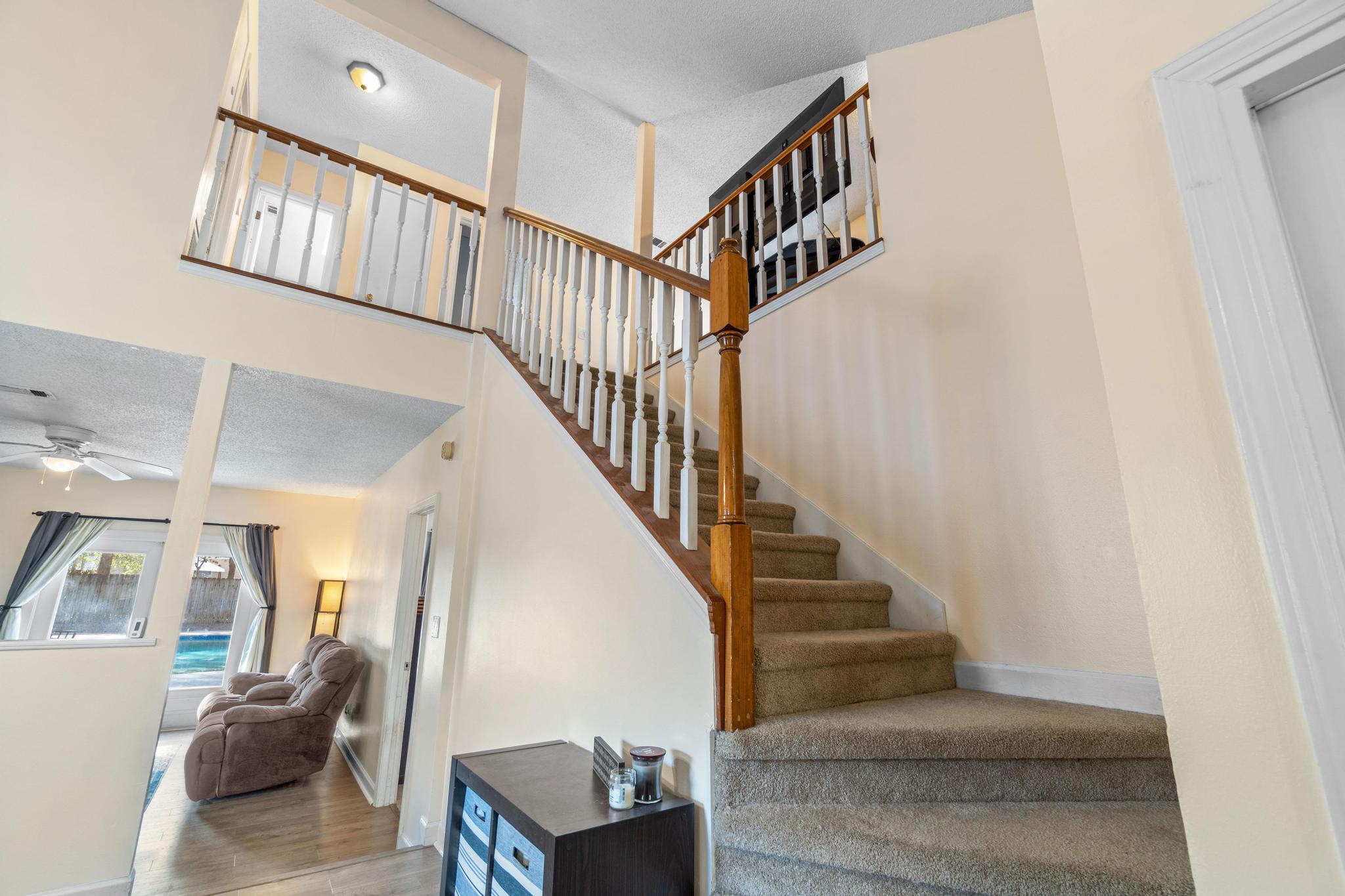 HOLLYROD PARK - Residential