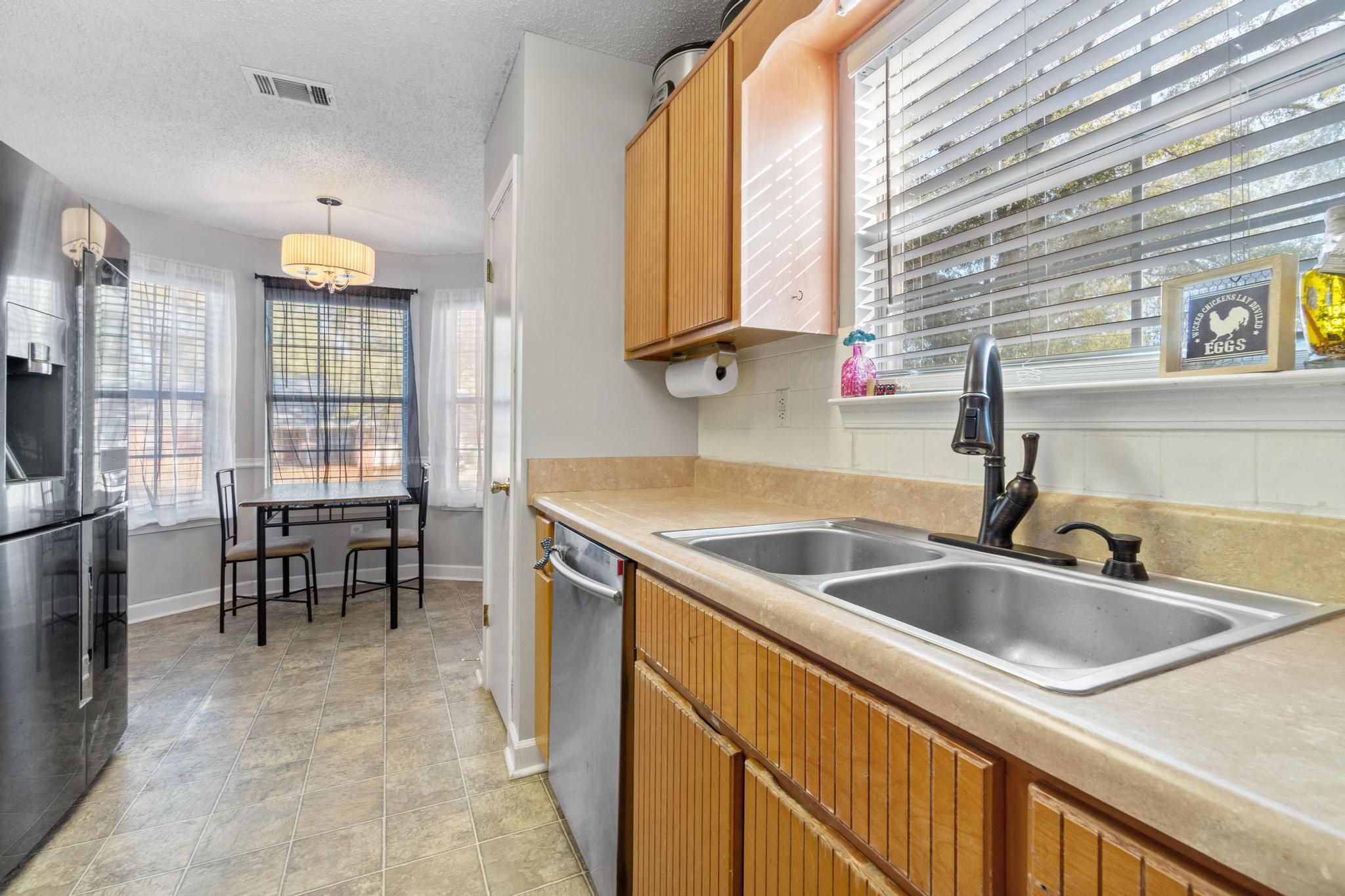 HOLLYROD PARK - Residential