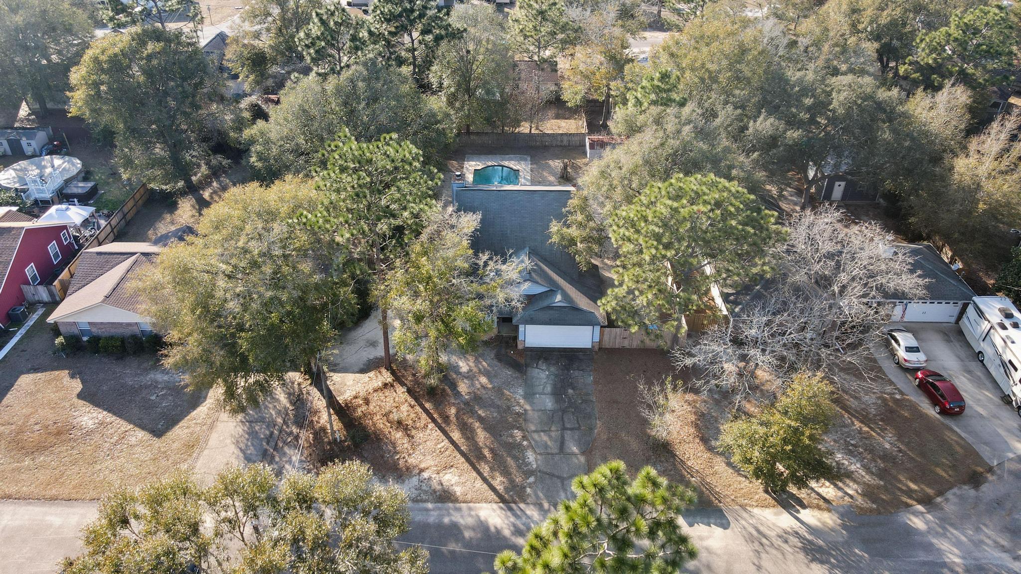 HOLLYROD PARK - Residential