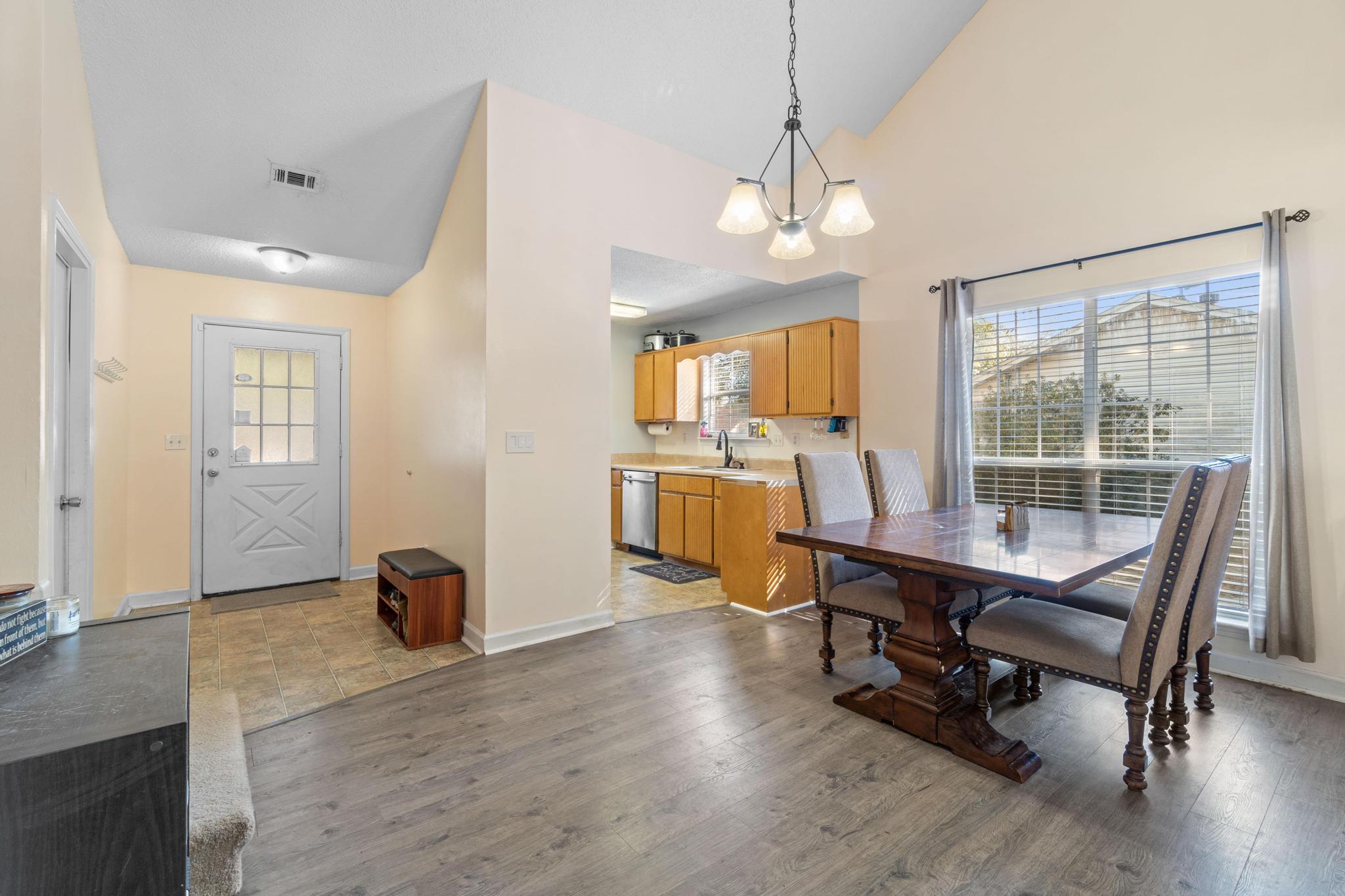 HOLLYROD PARK - Residential