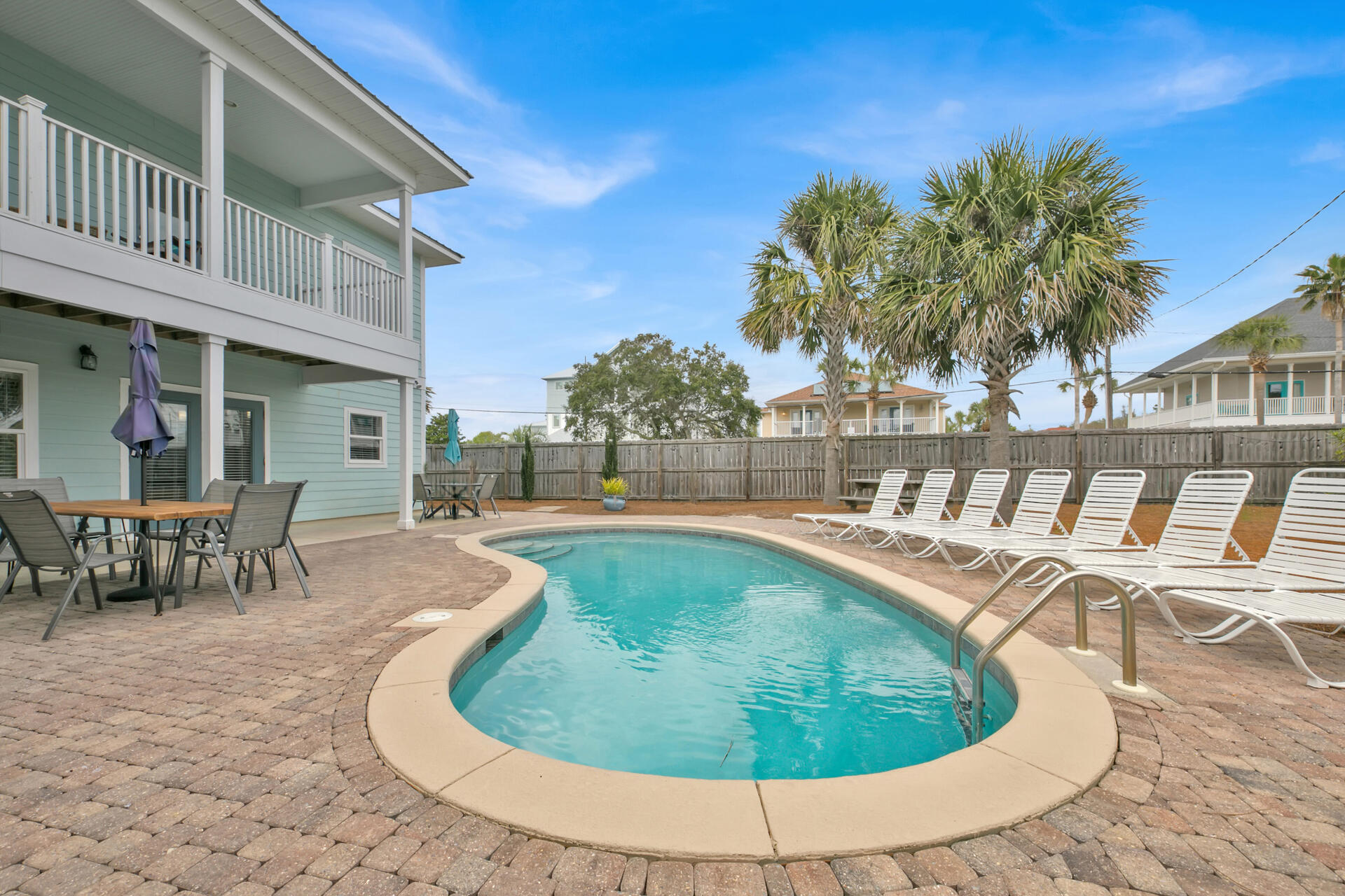 CRYSTAL BEACH - Residential