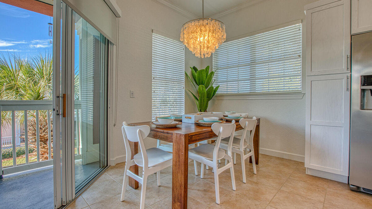 CRYSTAL COVE - Residential