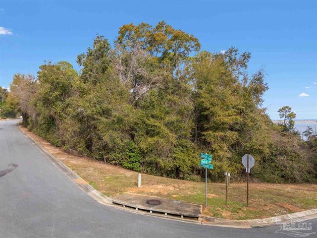 MACKY BLUFFS   Lot 15 Blk A Macky Bluffs Pb 17 P 18/18A Or 8901 P 1978 - Land