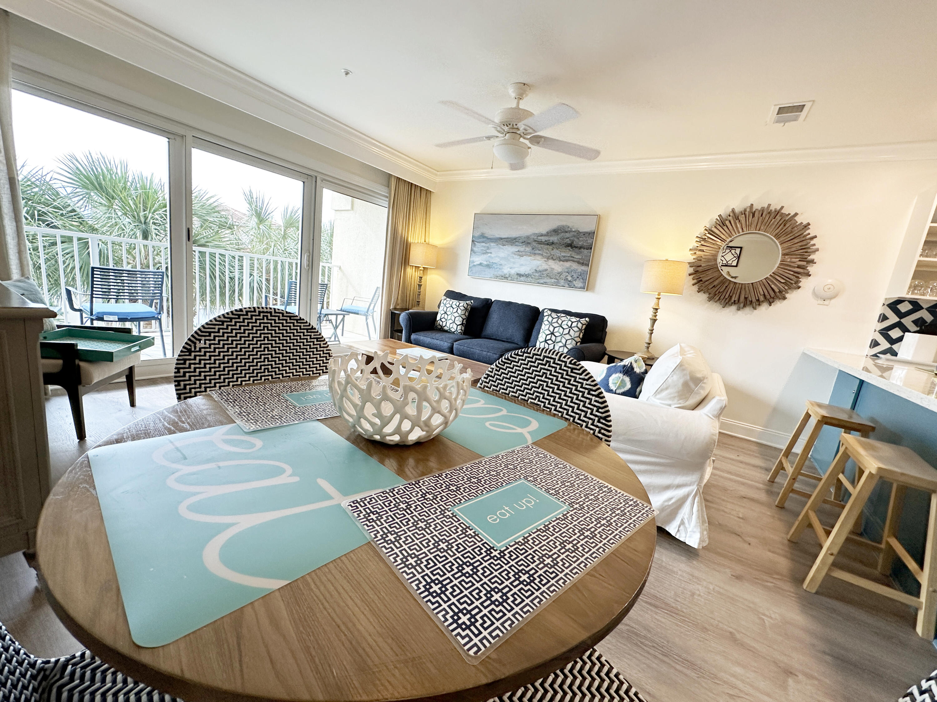 MARAVILLA CONDO 2 - Residential