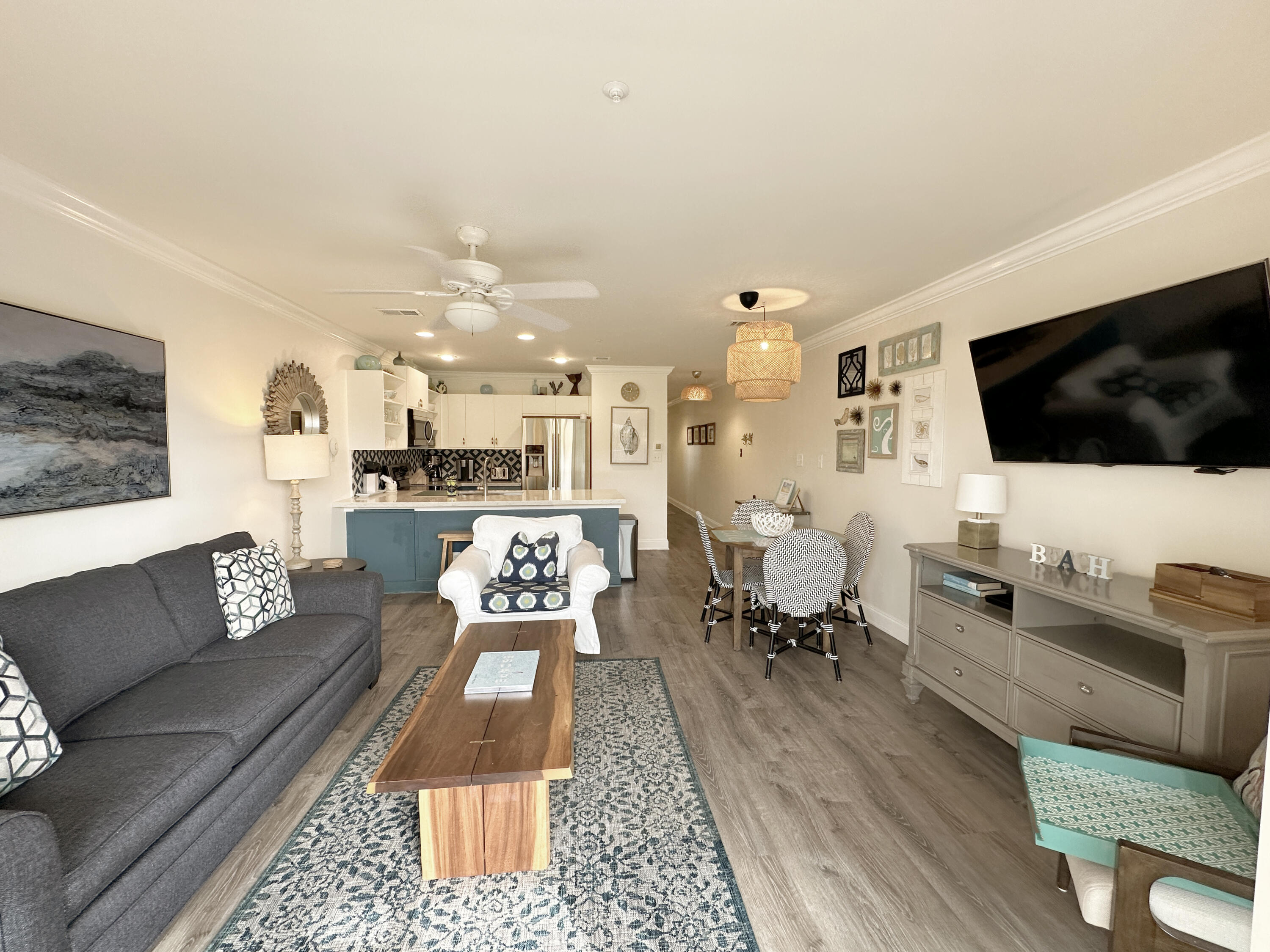 MARAVILLA CONDO 2 - Residential