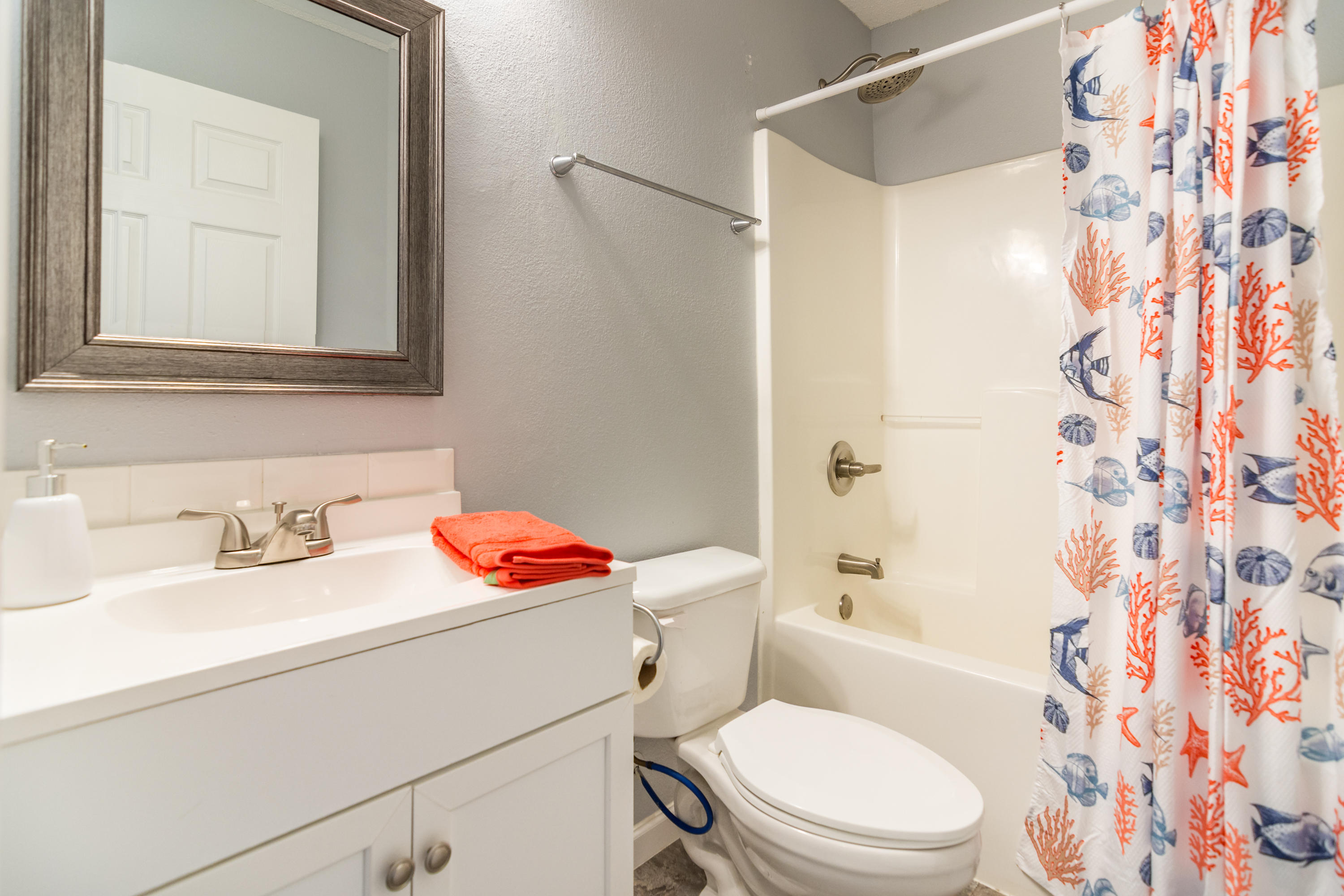 THE PINES - Residential