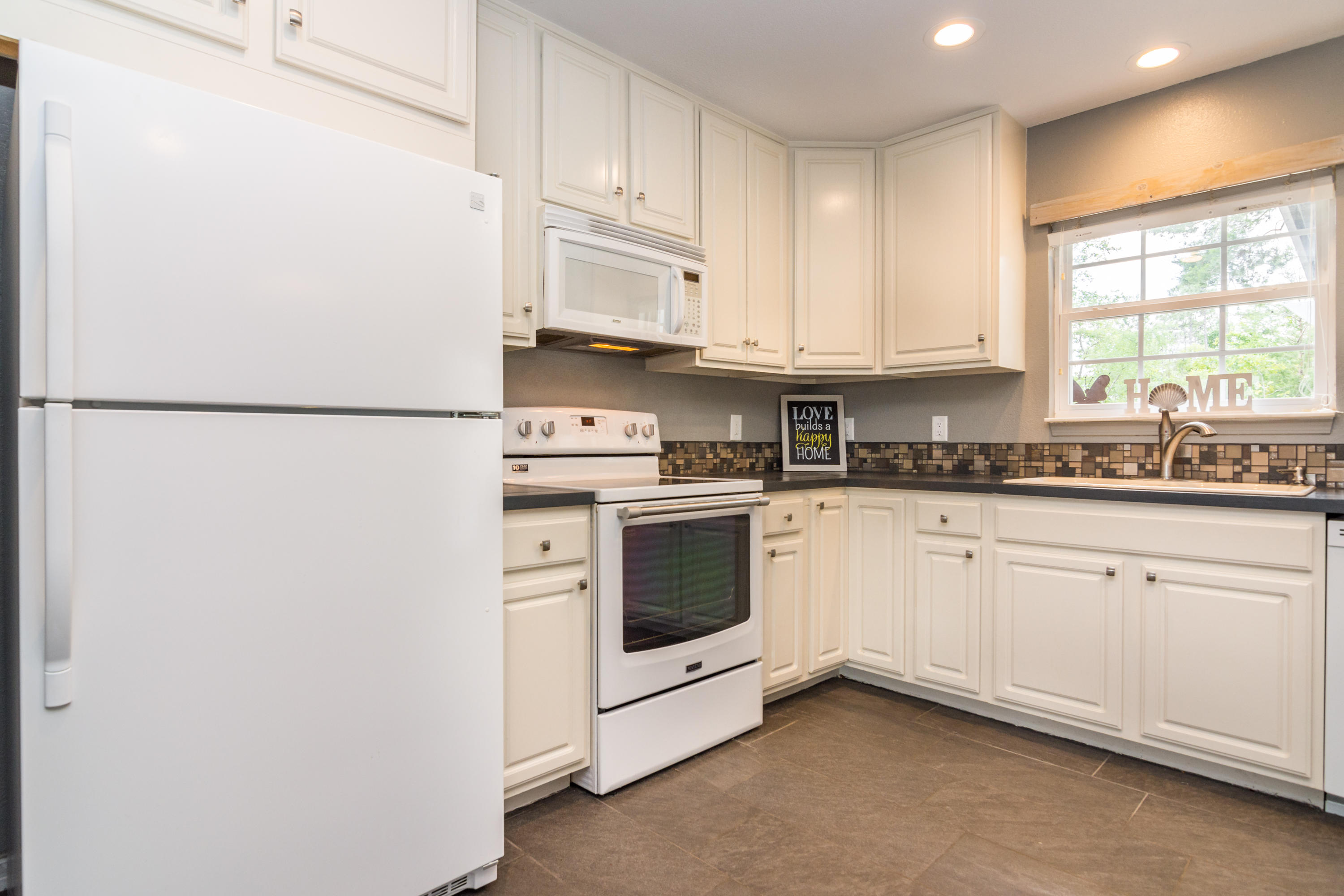 THE PINES - Residential