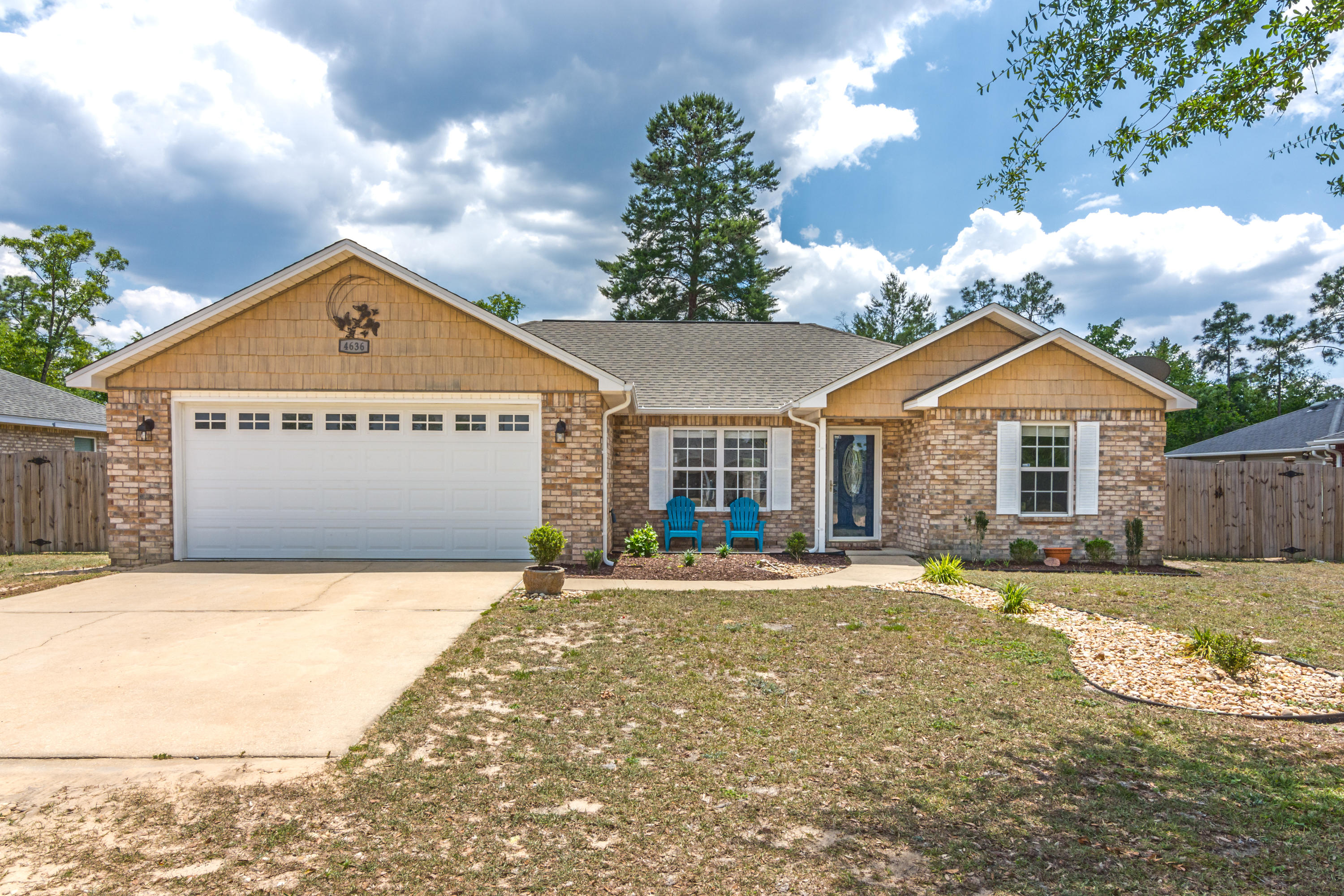 THE PINES - Residential