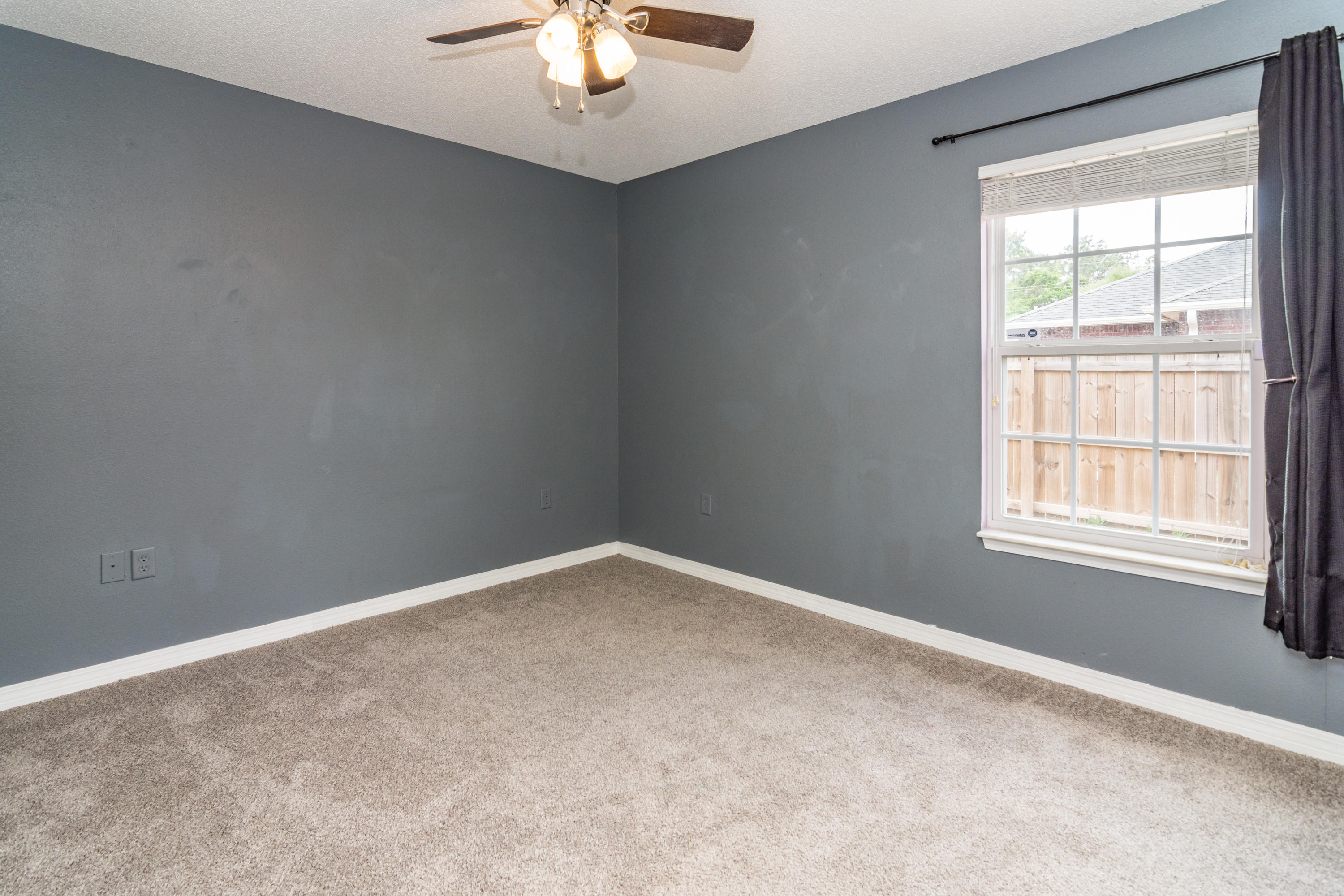 THE PINES - Residential