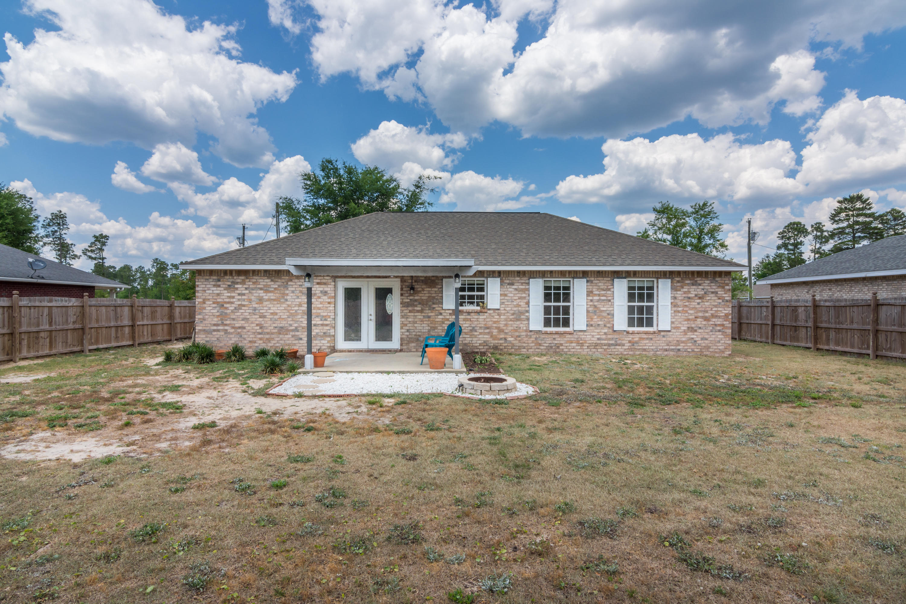 THE PINES - Residential