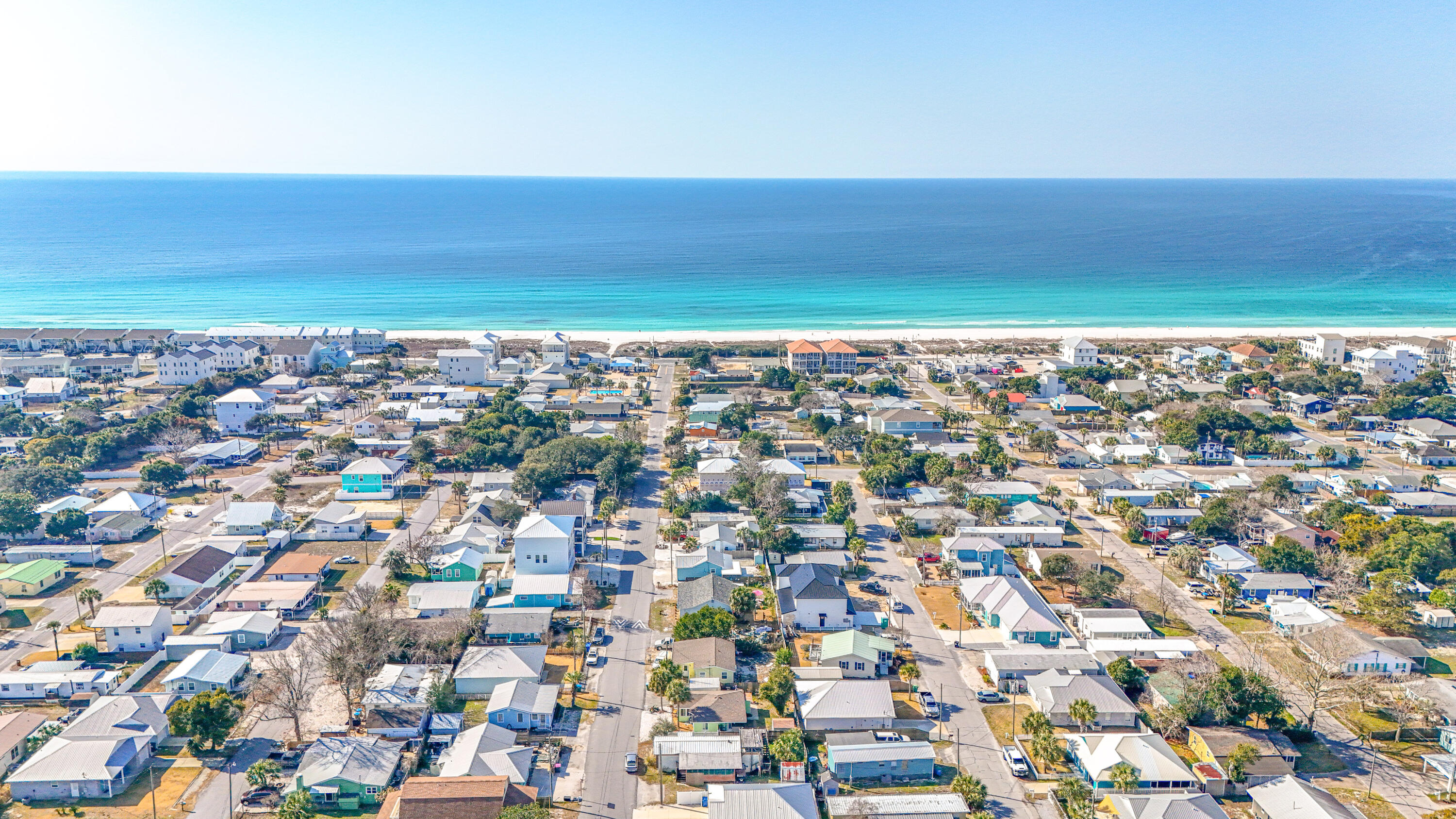 LAGUNA BEACH - Residential