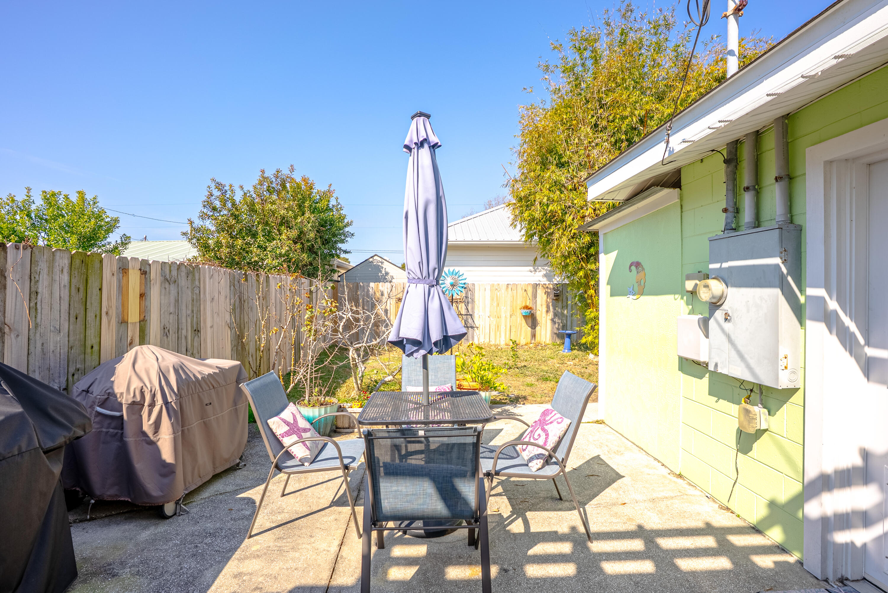 LAGUNA BEACH - Residential