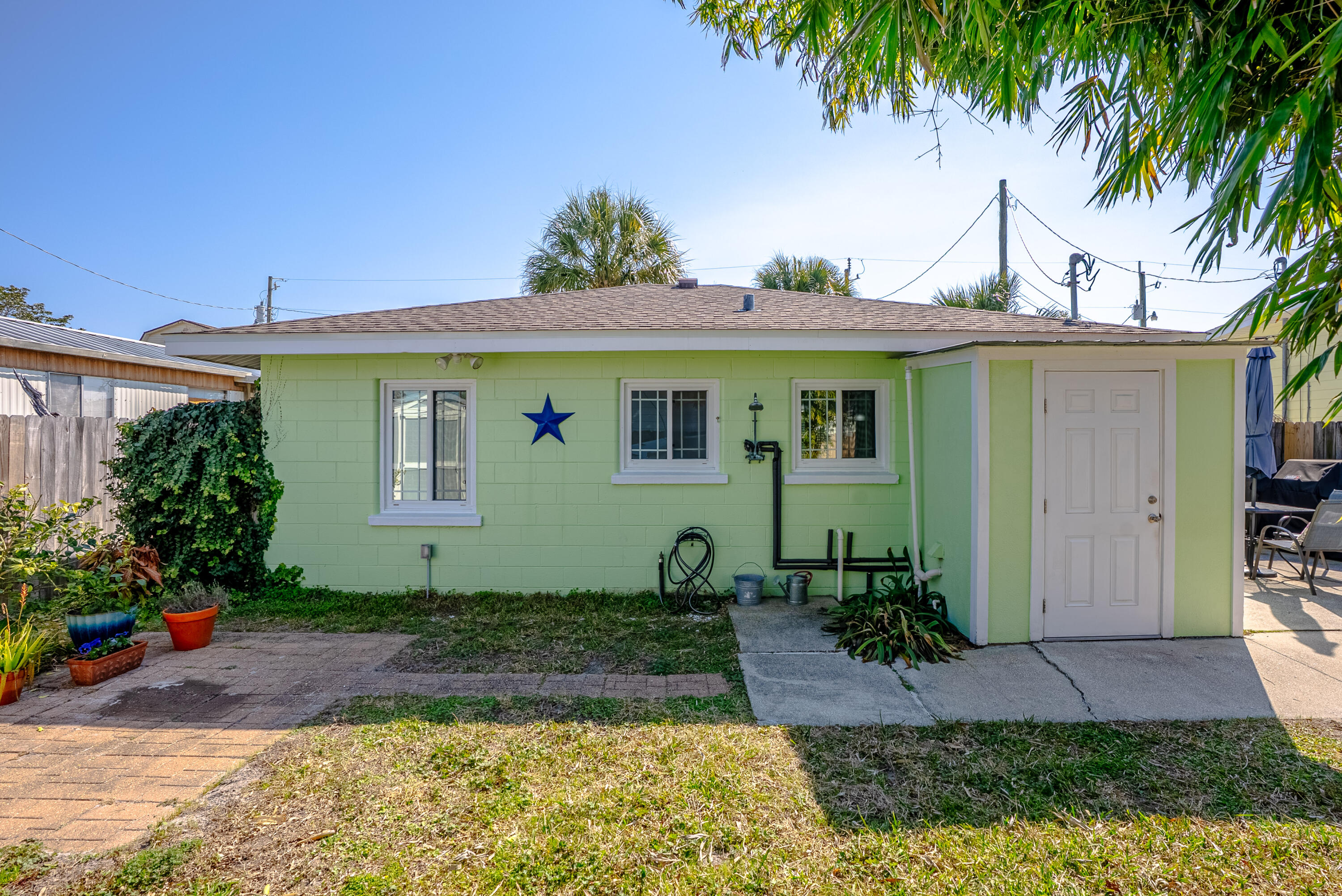 LAGUNA BEACH - Residential