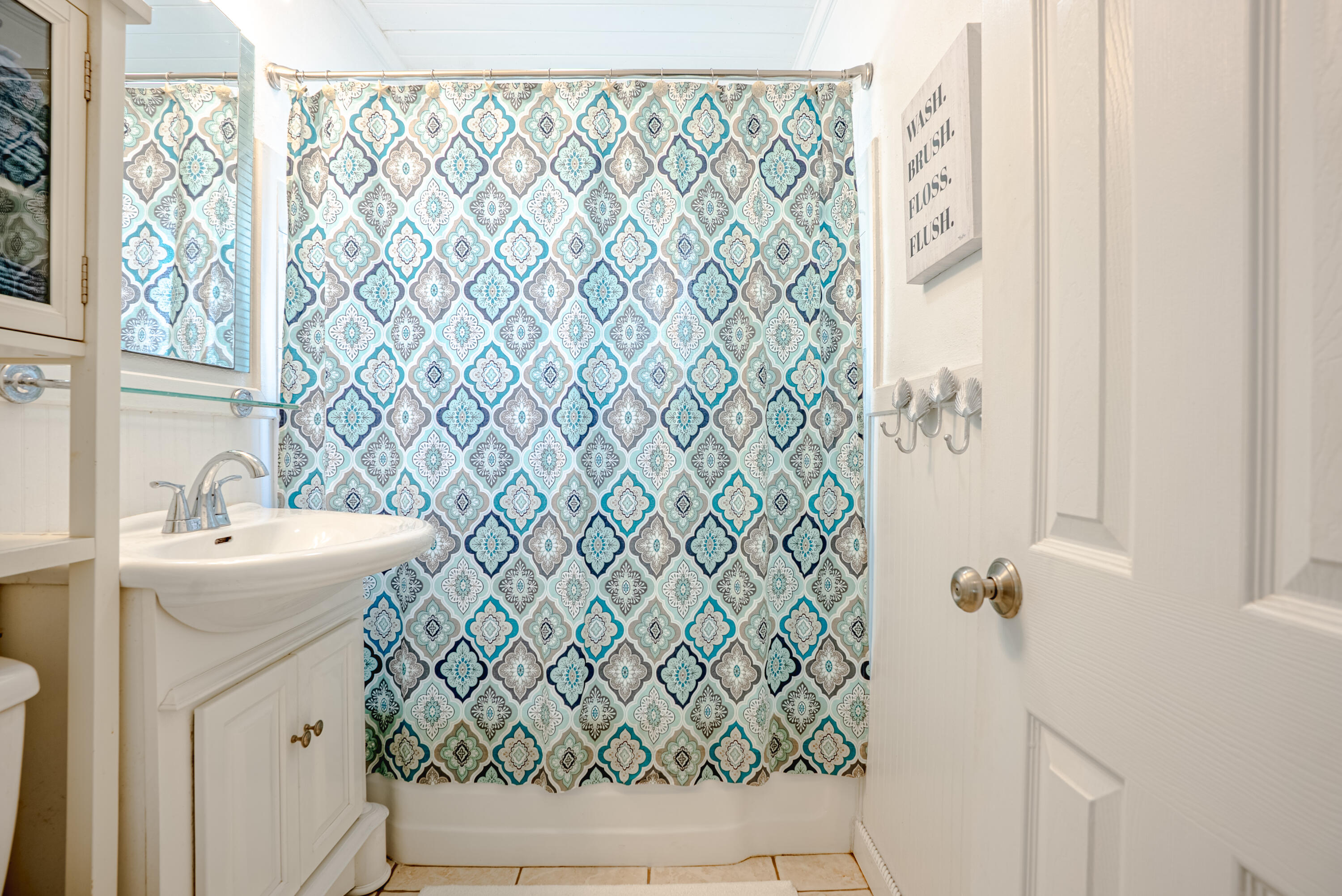 LAGUNA BEACH - Residential