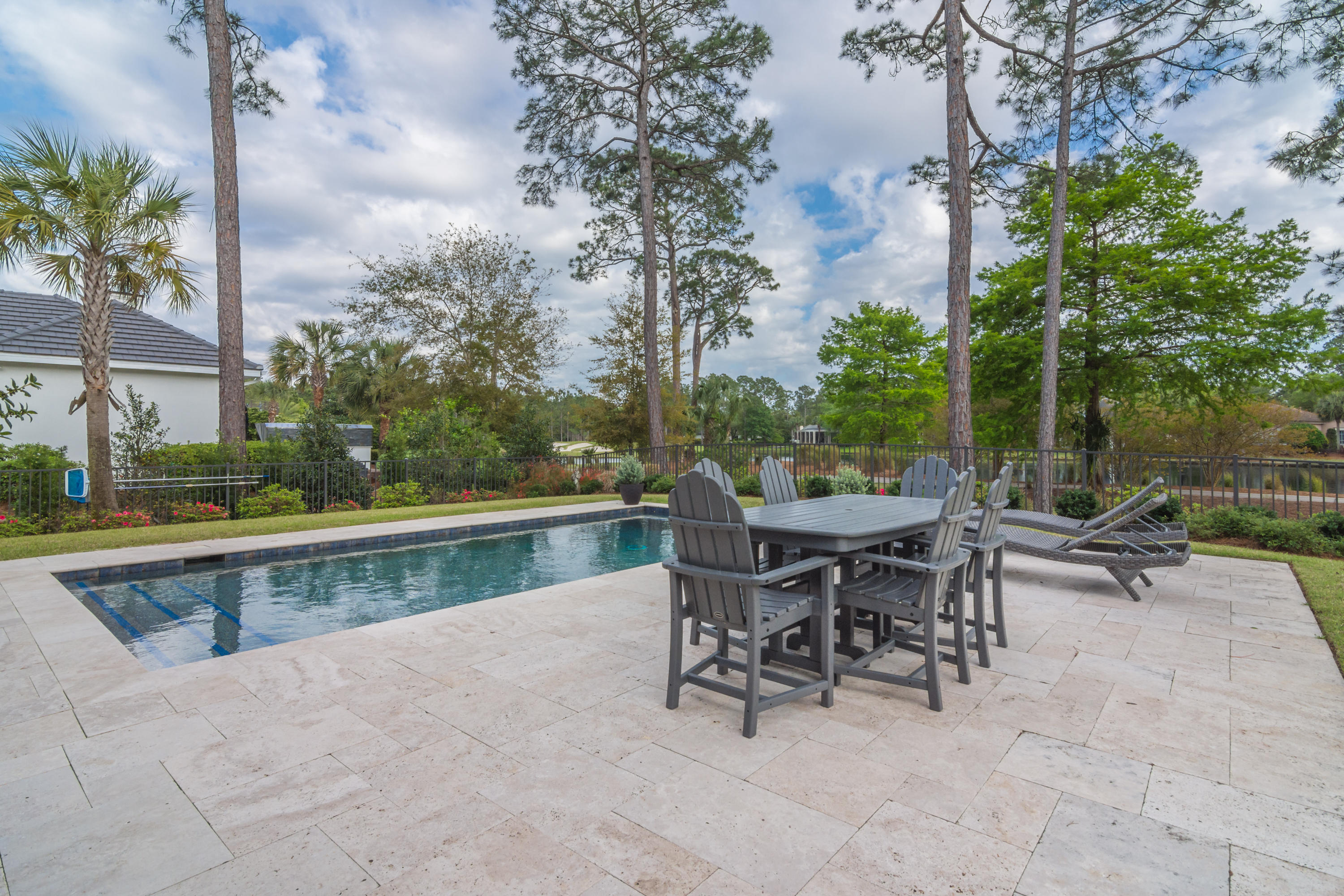BAYTOWNE AVE EAST - Residential