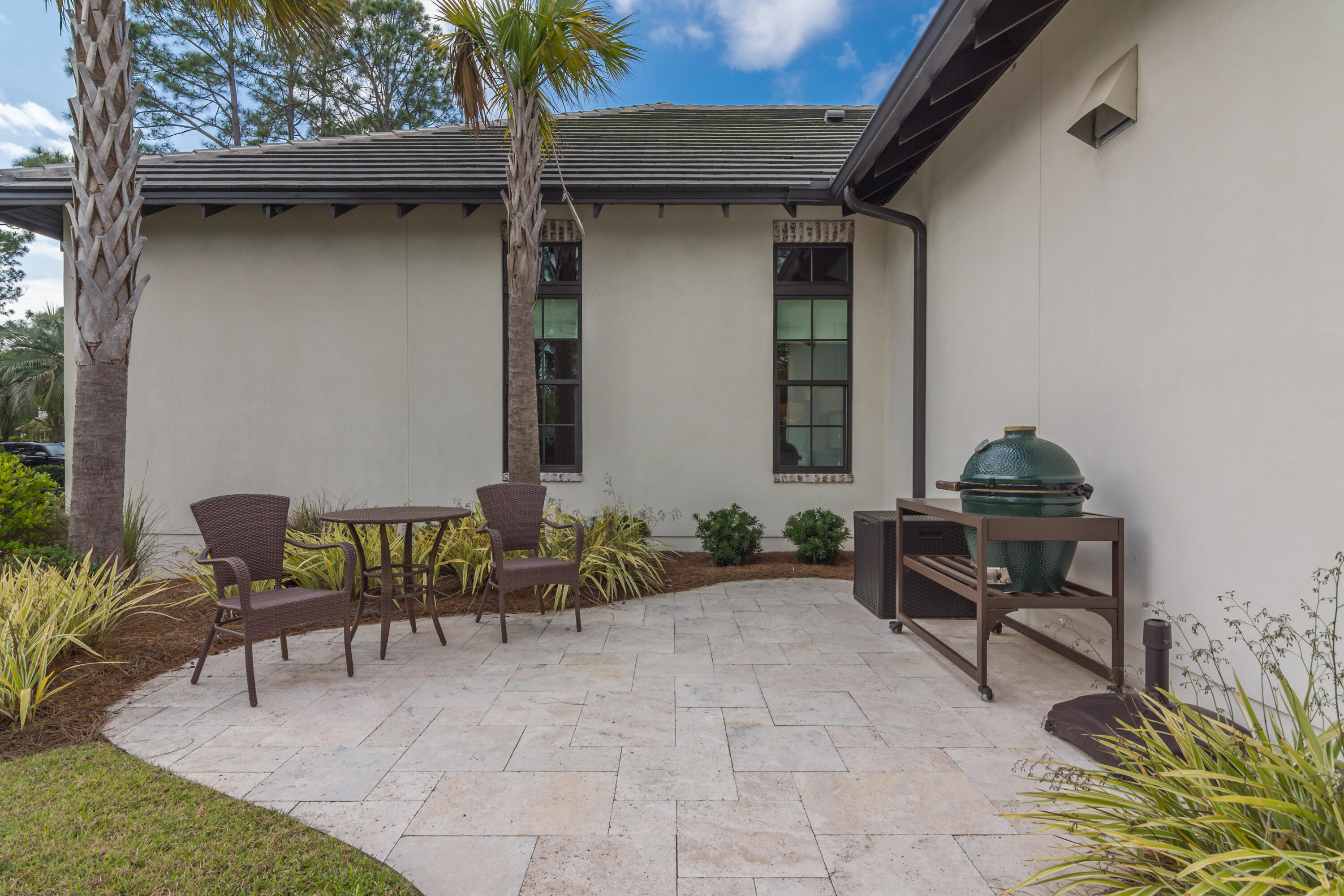 BAYTOWNE AVE EAST - Residential