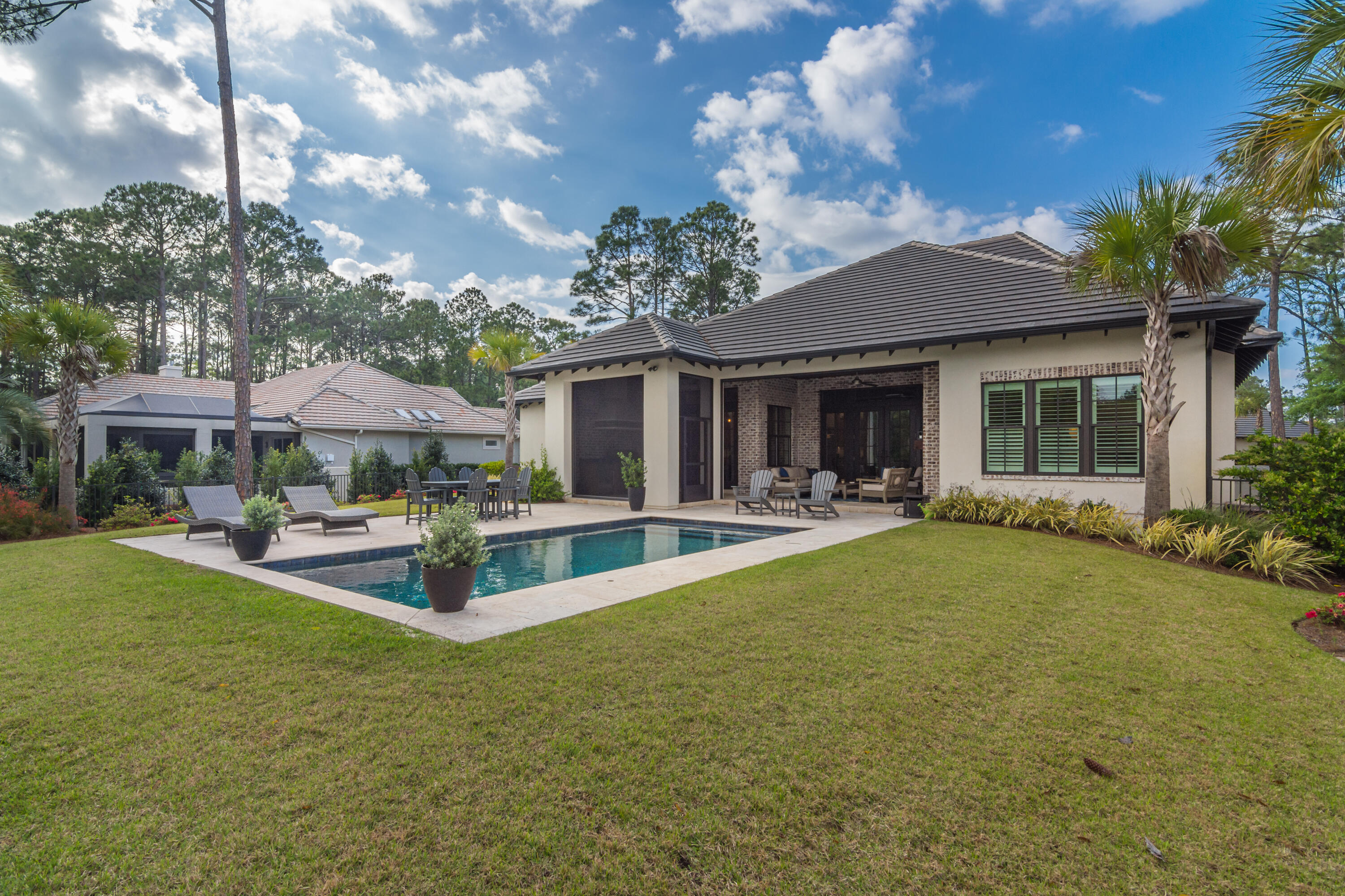 BAYTOWNE AVE EAST - Residential