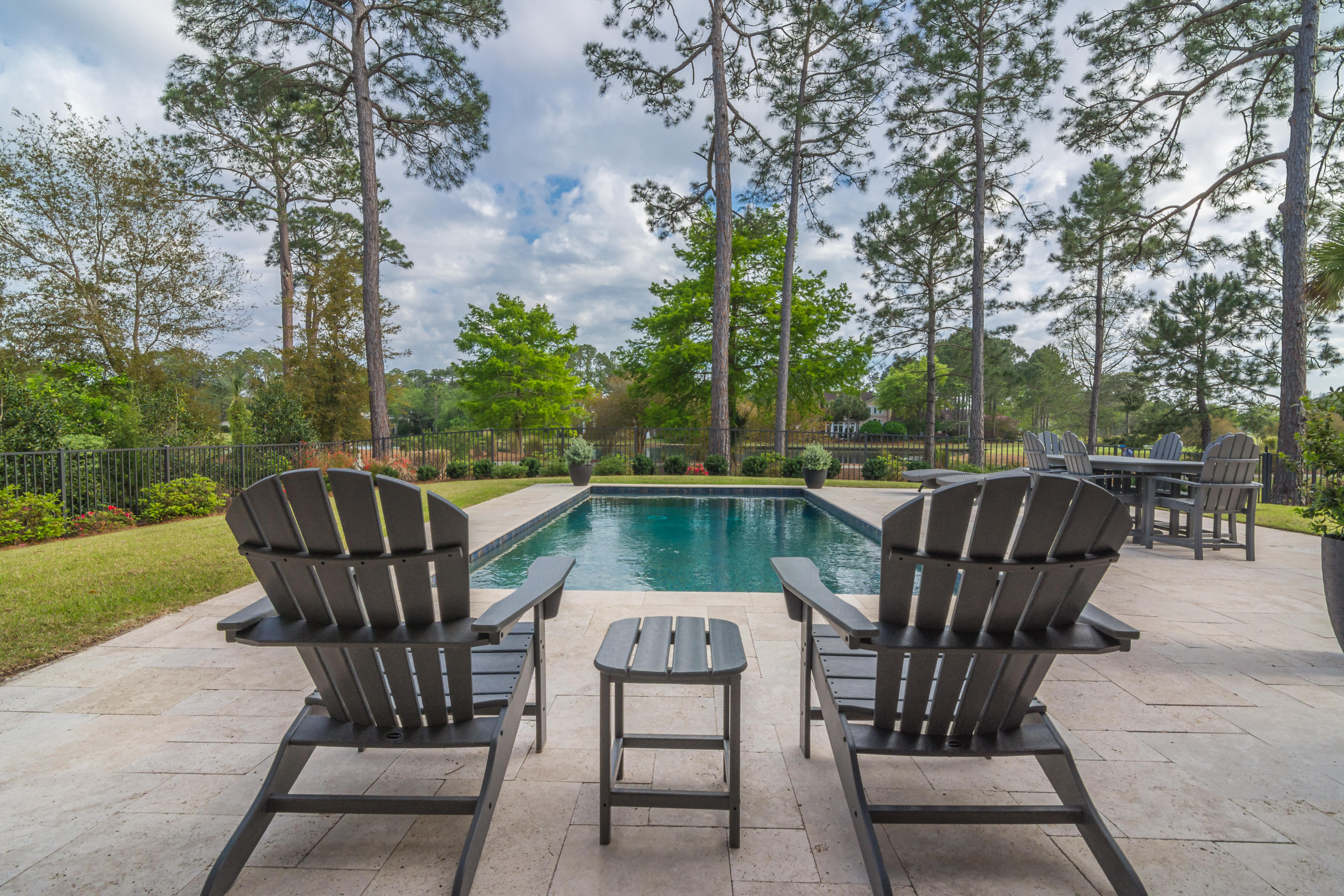 BAYTOWNE AVE EAST - Residential