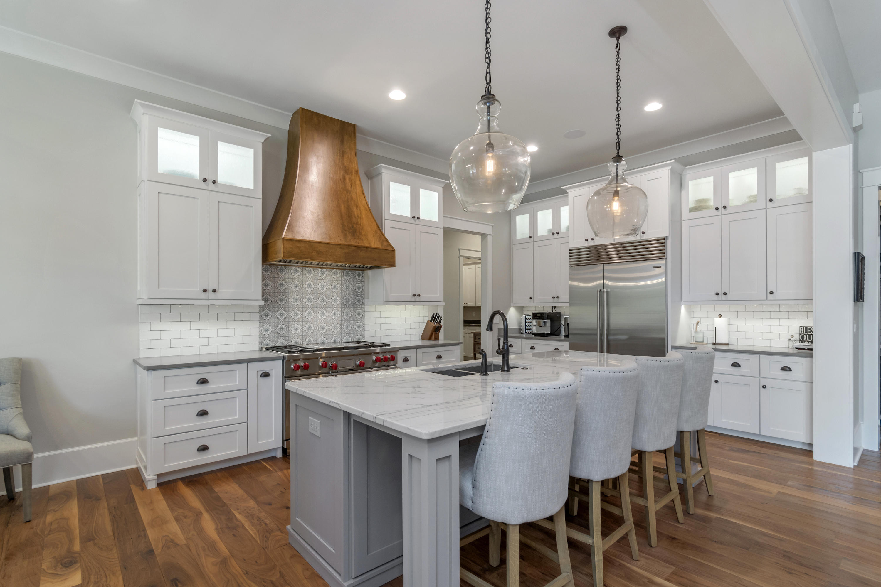 BAYTOWNE AVE EAST - Residential