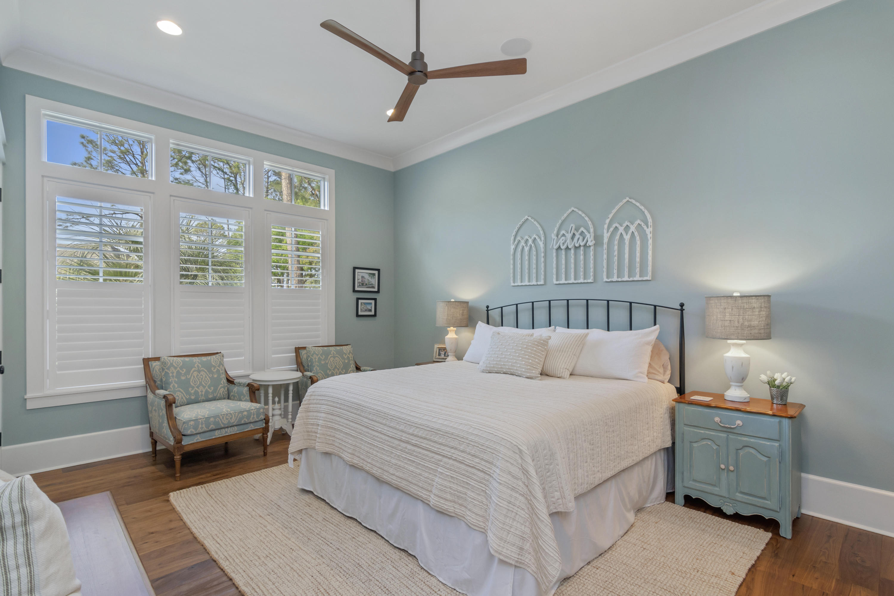 BAYTOWNE AVE EAST - Residential