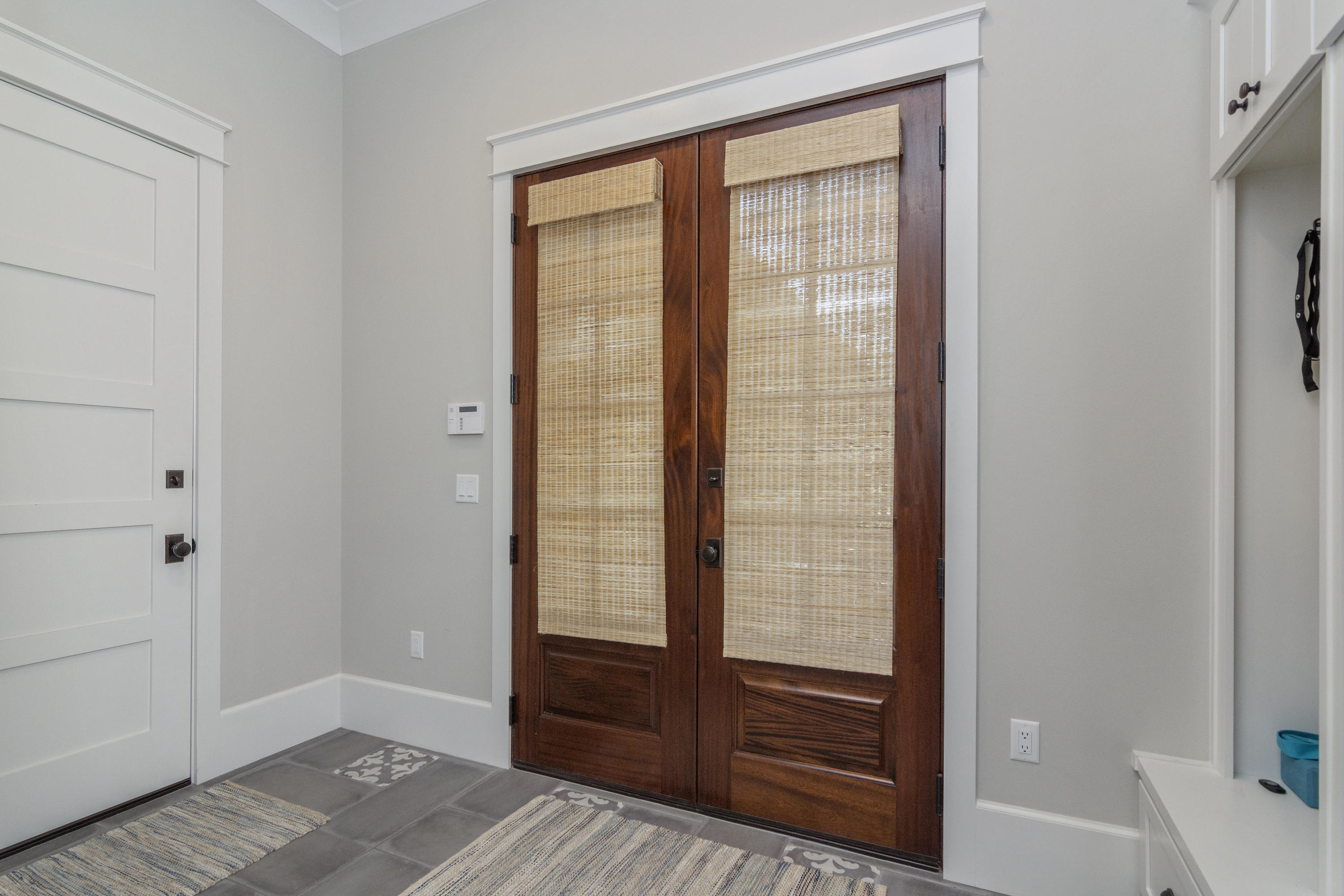 BAYTOWNE AVE EAST - Residential