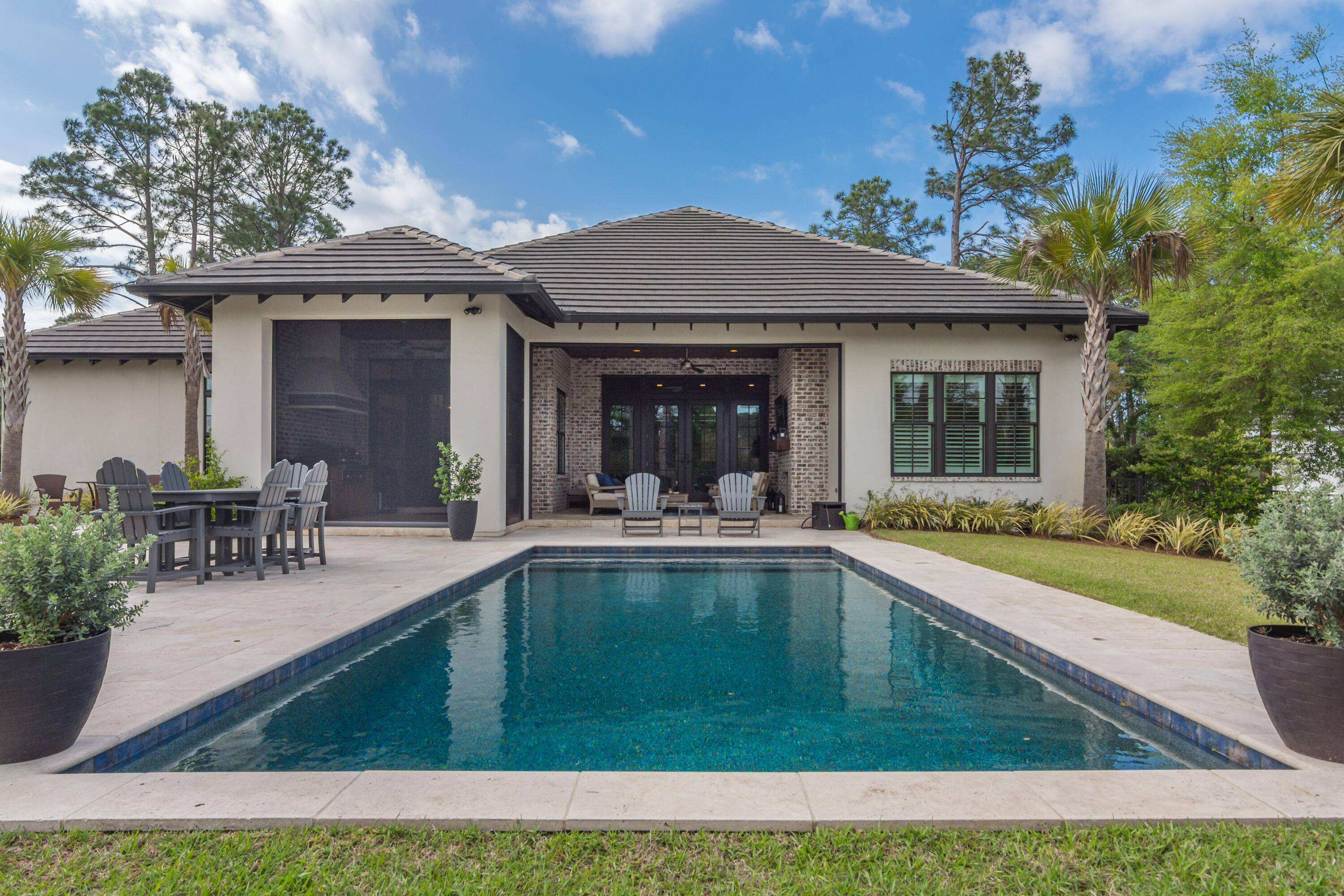 BAYTOWNE AVE EAST - Residential