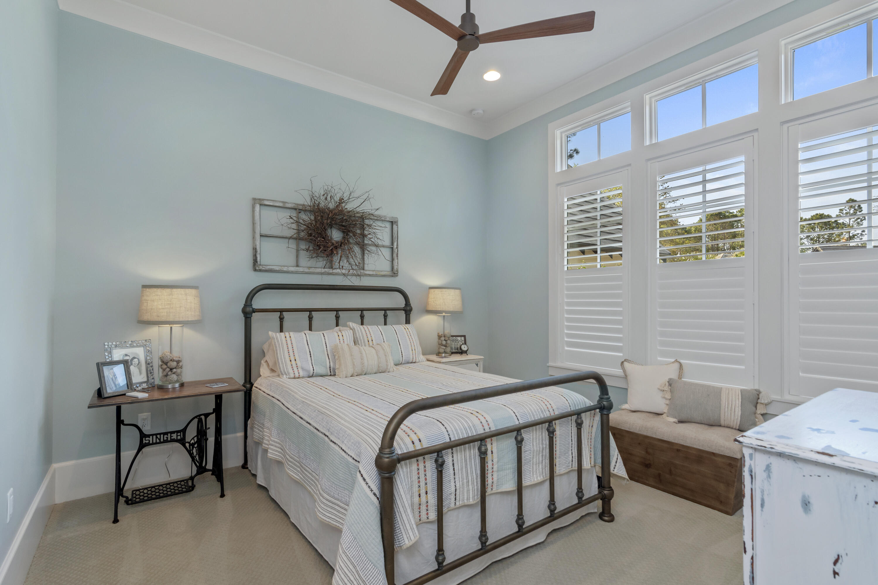 BAYTOWNE AVE EAST - Residential