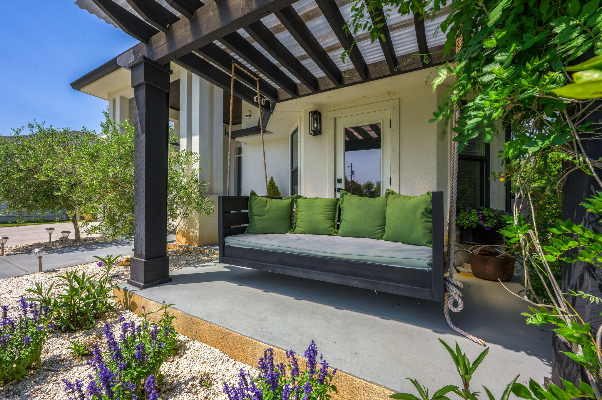 WOODLAWN BEACH - Residential