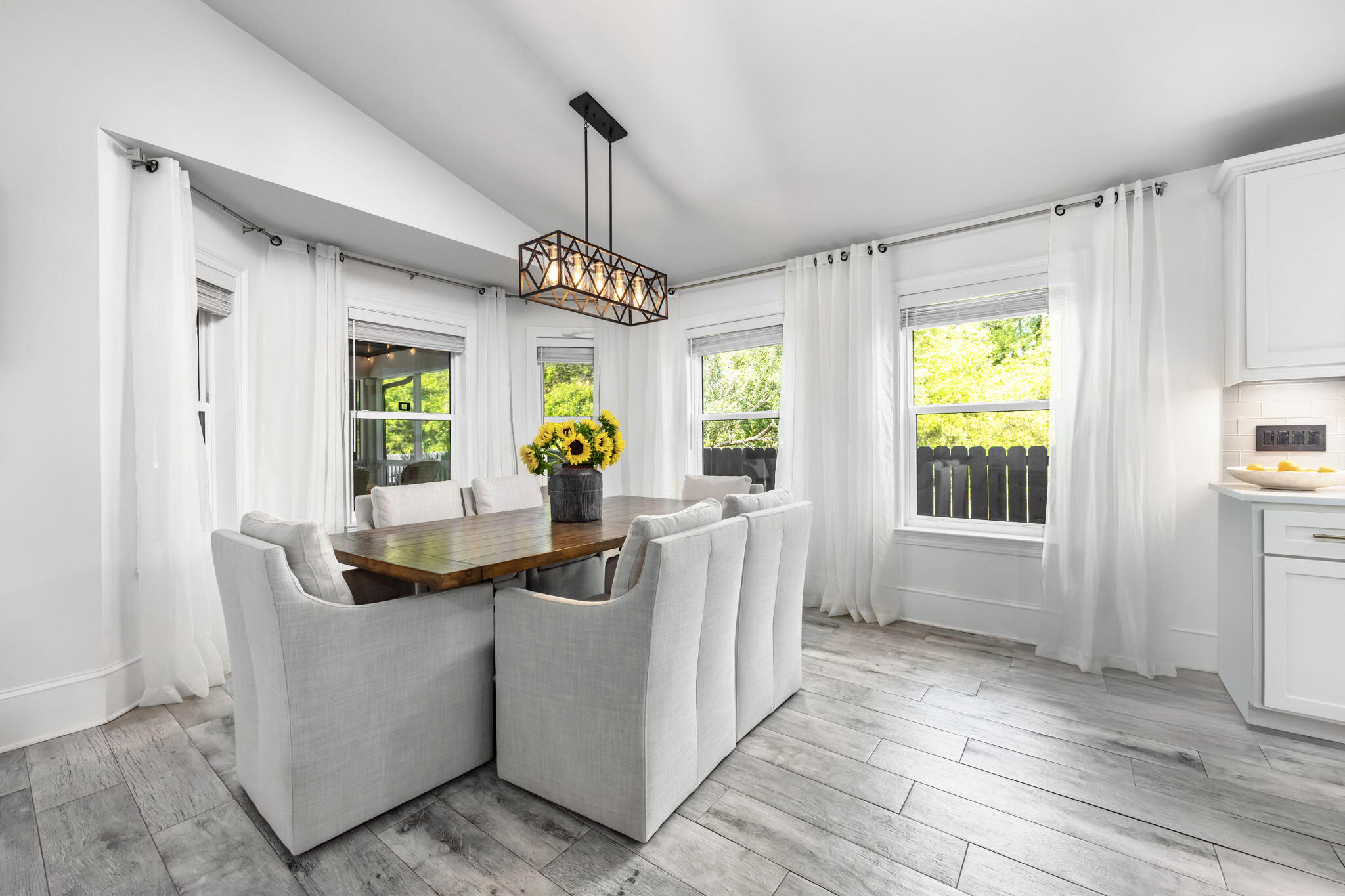 WOODLAWN BEACH - Residential