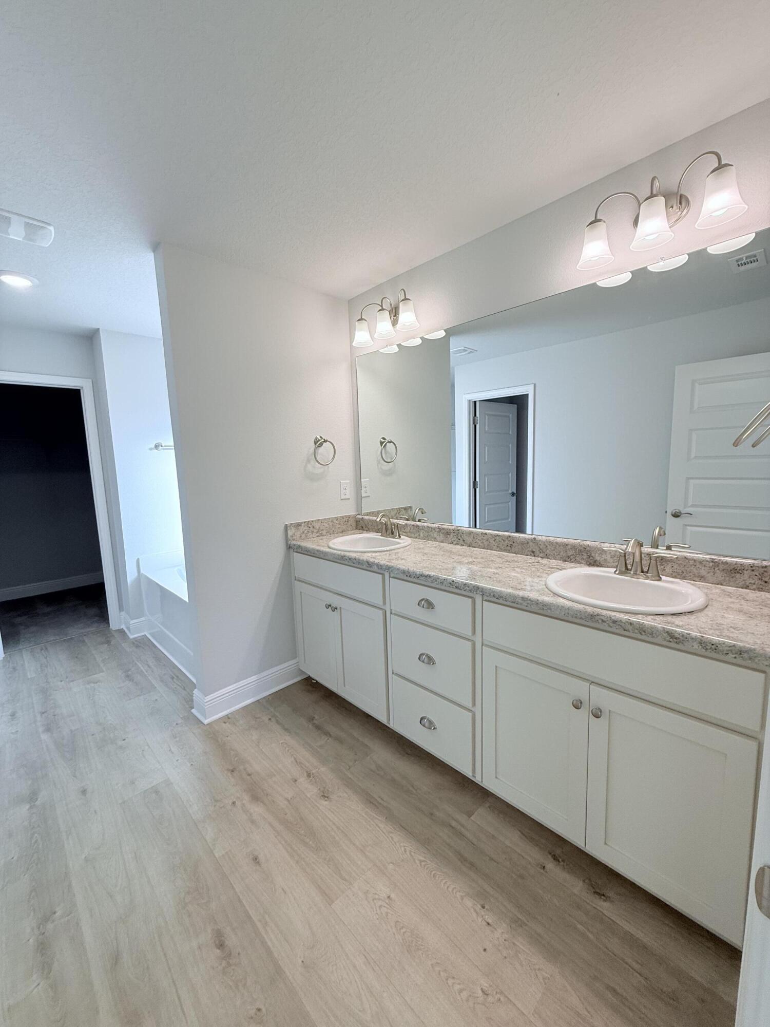 Ashton View - Residential