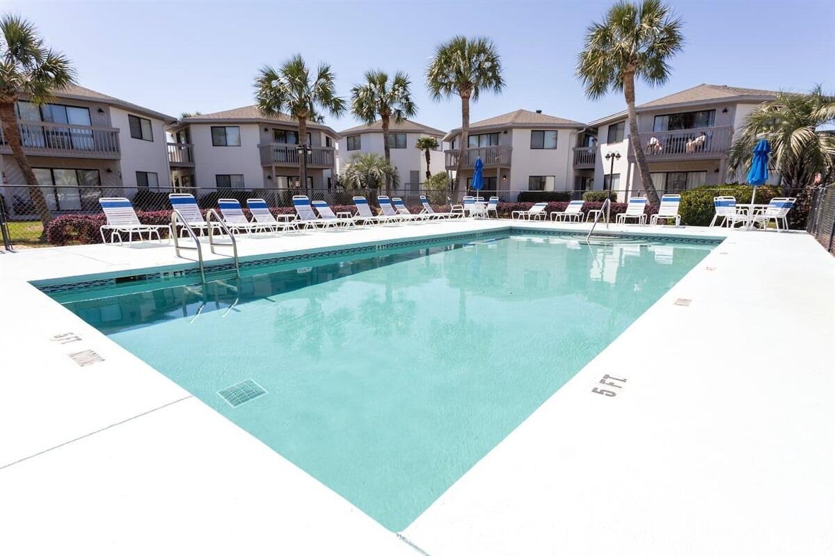 CRYSTAL VILLAGE 2 CONDO PH 2 - Residential