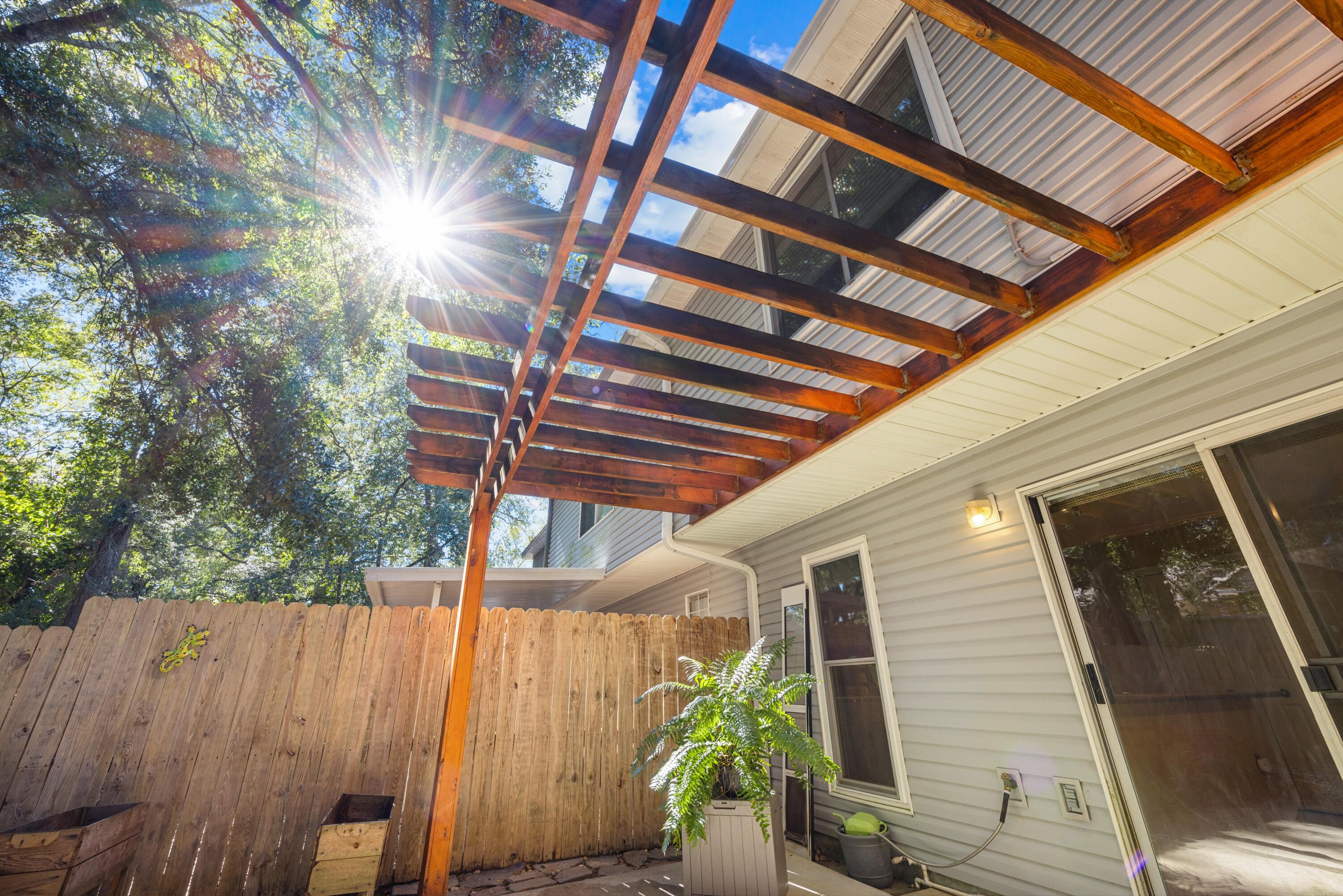 BELL-BROOK ESTATES 1ST ADDN - Residential