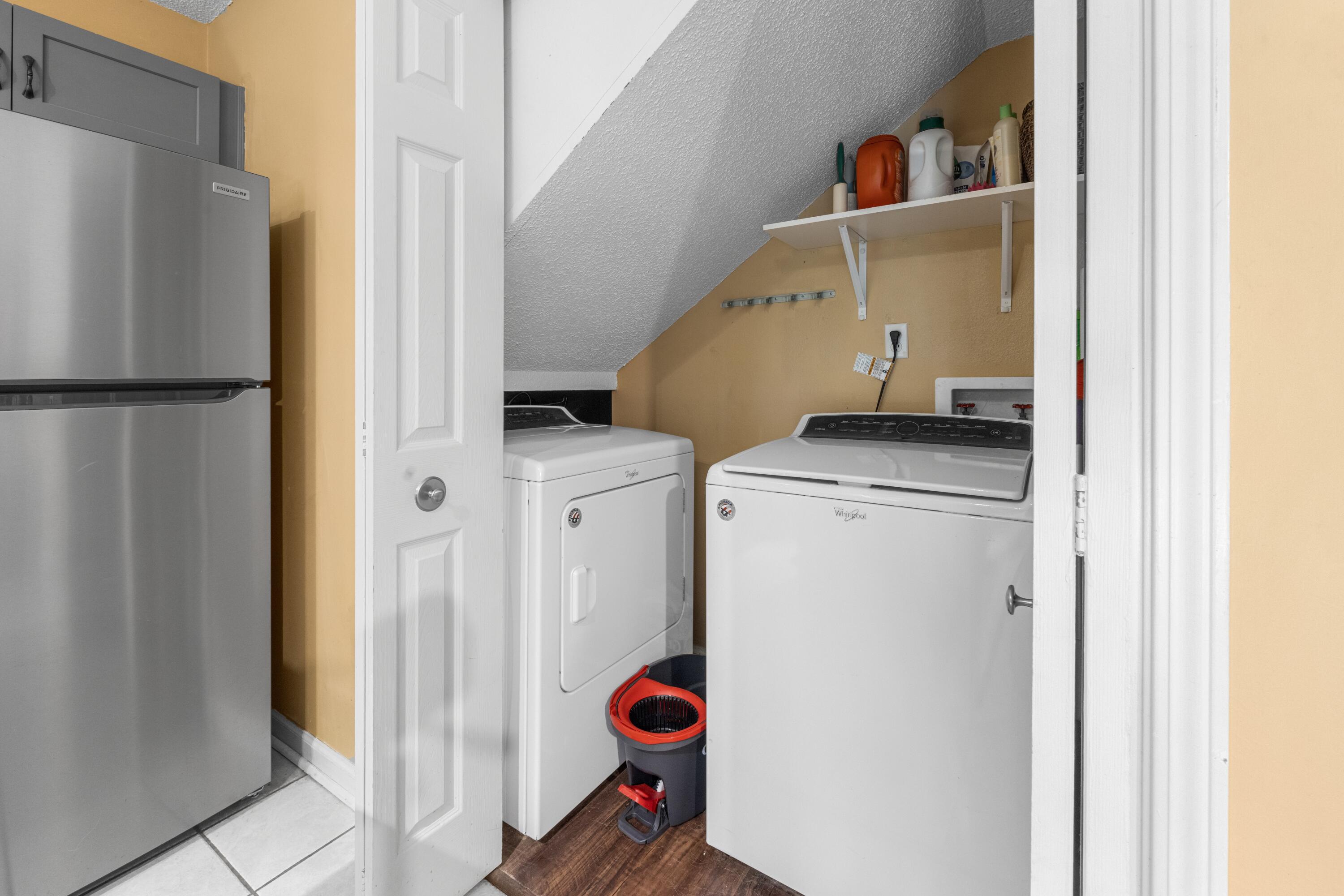 BELL-BROOK ESTATES 1ST ADDN - Residential