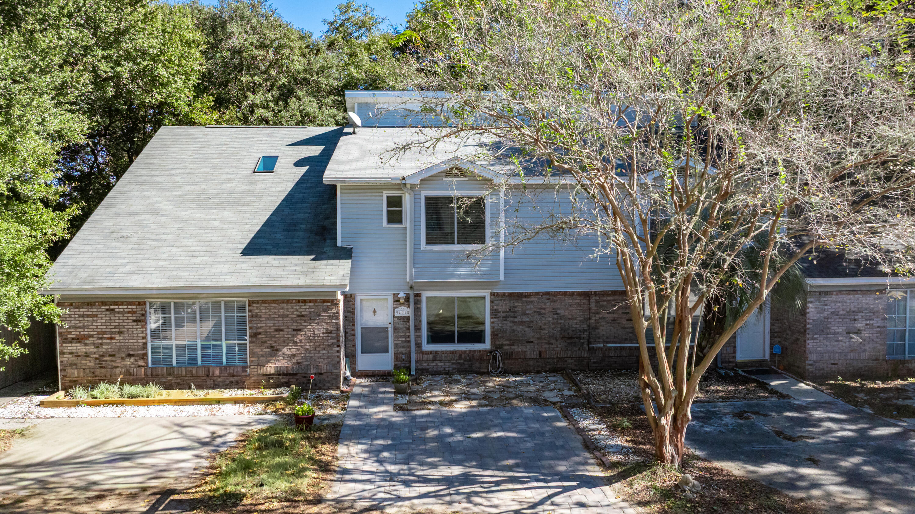 BELL-BROOK ESTATES 1ST ADDN - Residential