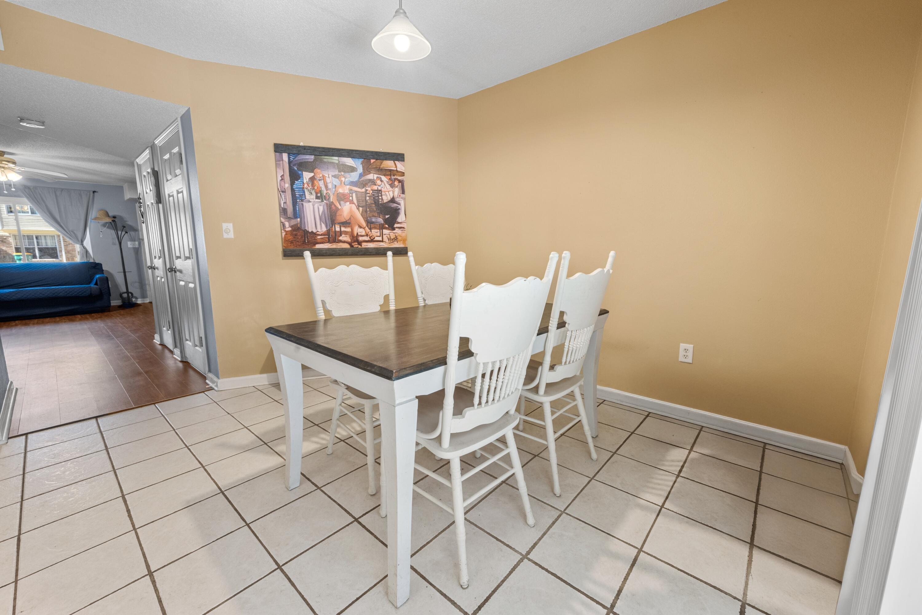 BELL-BROOK ESTATES 1ST ADDN - Residential