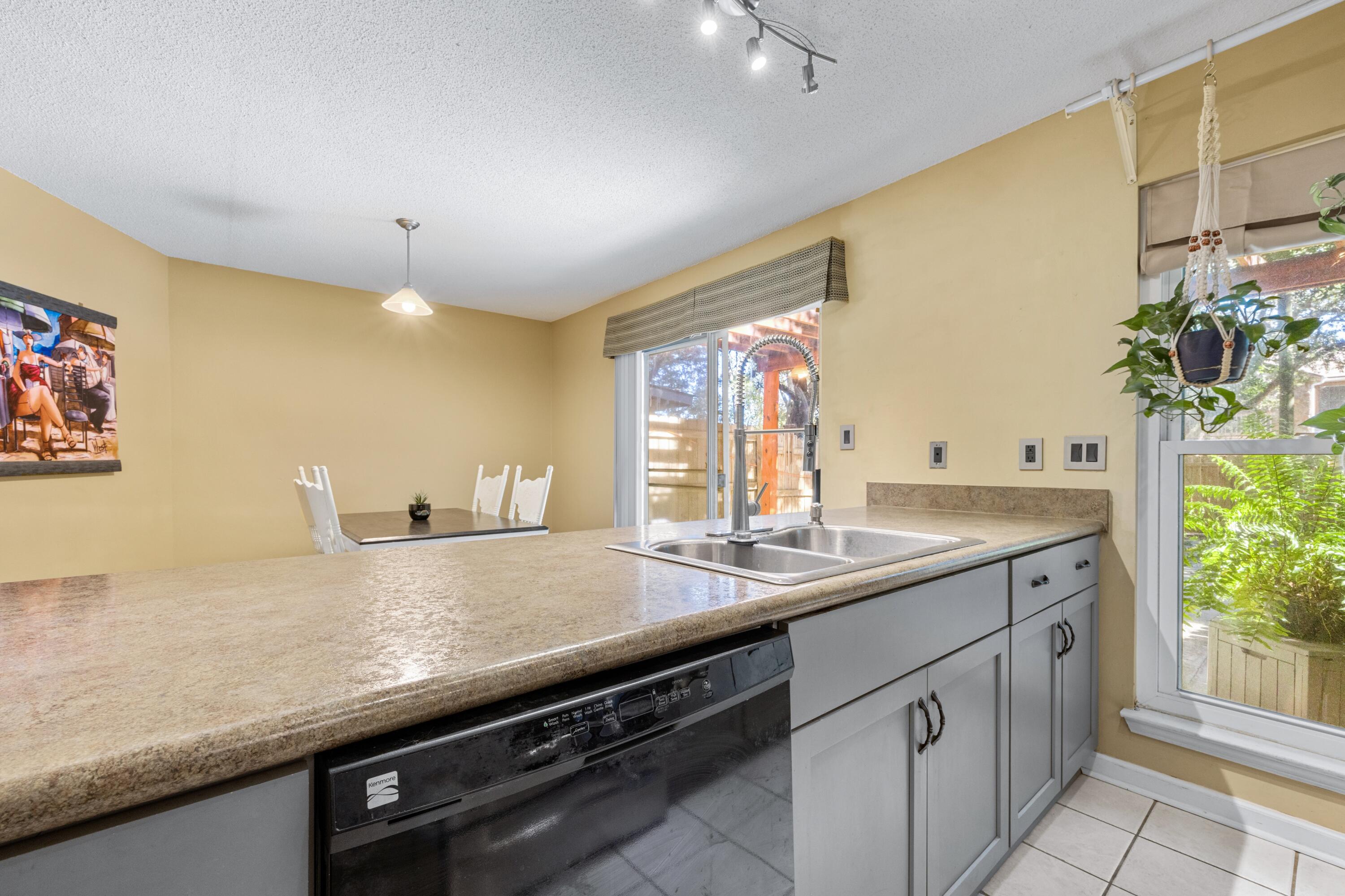 BELL-BROOK ESTATES 1ST ADDN - Residential