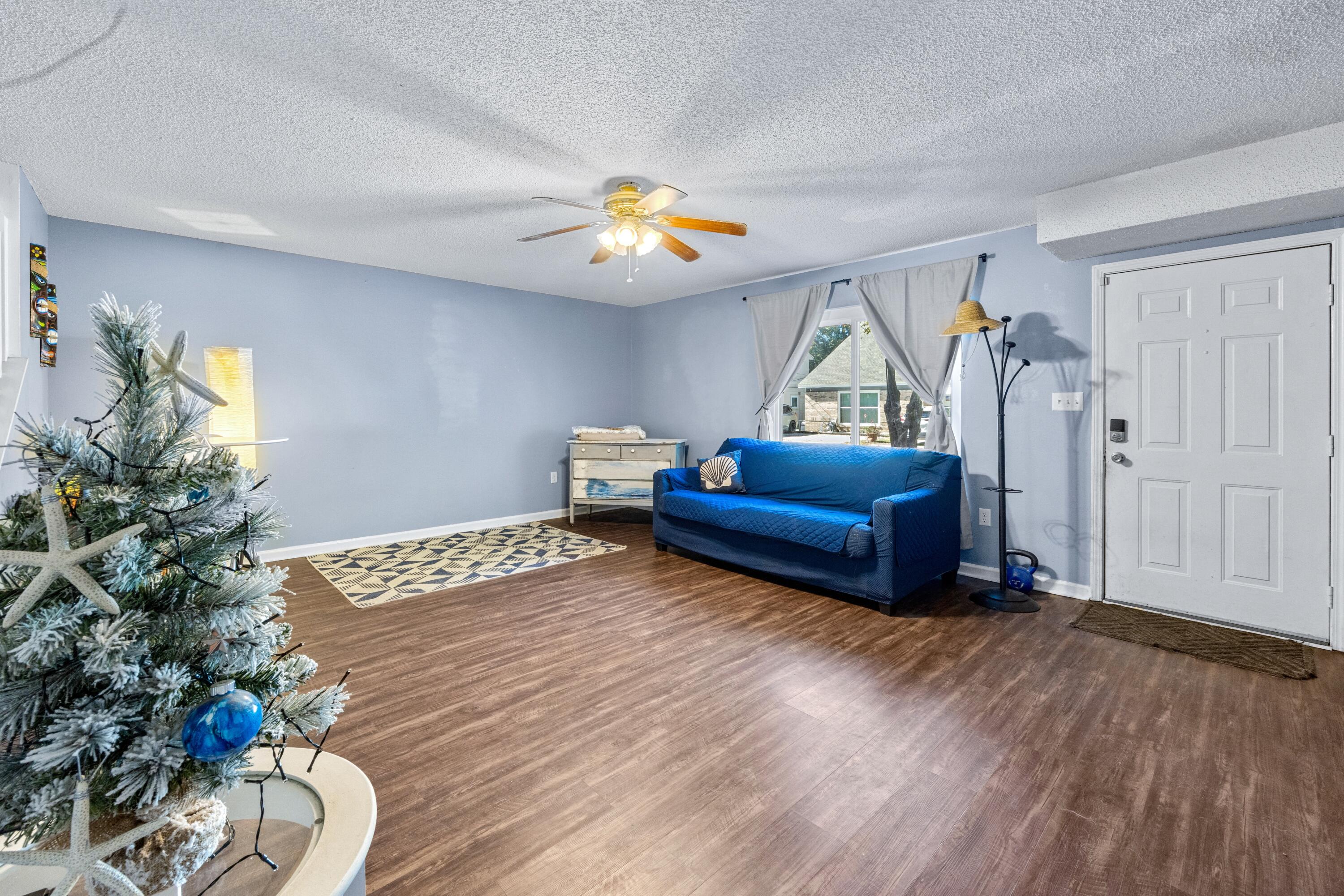 BELL-BROOK ESTATES 1ST ADDN - Residential